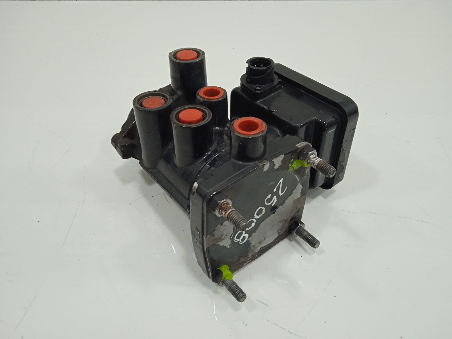 VALVULA EBS MAN TGX 18.XXX FSA / 4x2   LLS XXL