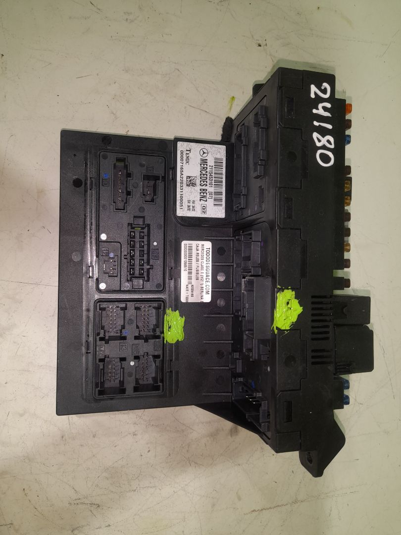 CAJA RELES / FUSIBLES MERCEDES-BENZ CLASE E (W211) BERLINA E 270 CDI (211.016)