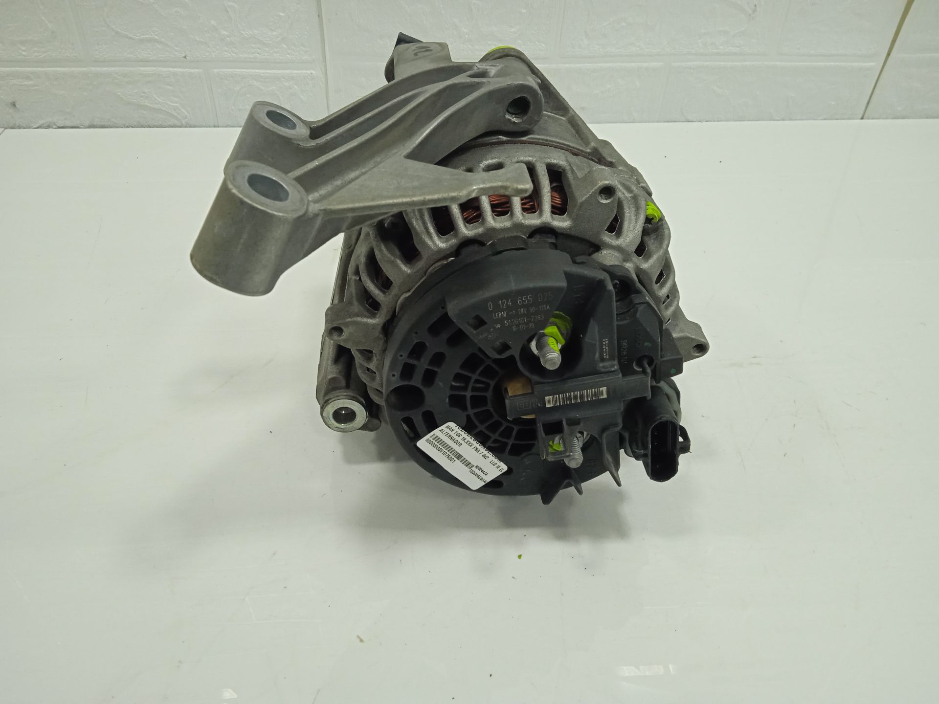 ALTERNADOR MAN TGS 18.XXX FSA / 4x2   LLS M (Largura mediana)