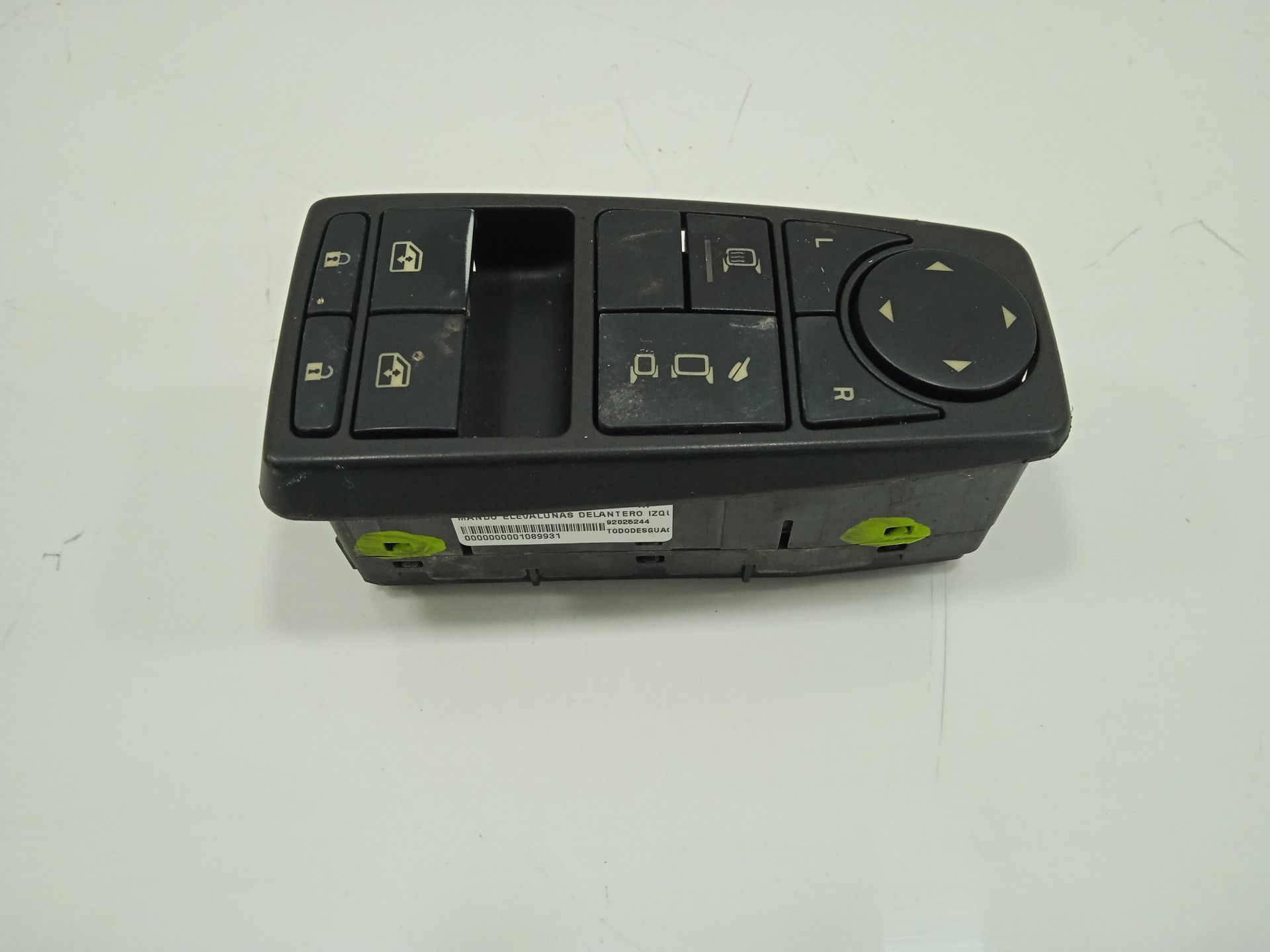 MANDO ELEVALUNAS DELANTERO IZQUIERDO MAN TGX 18.XXX *