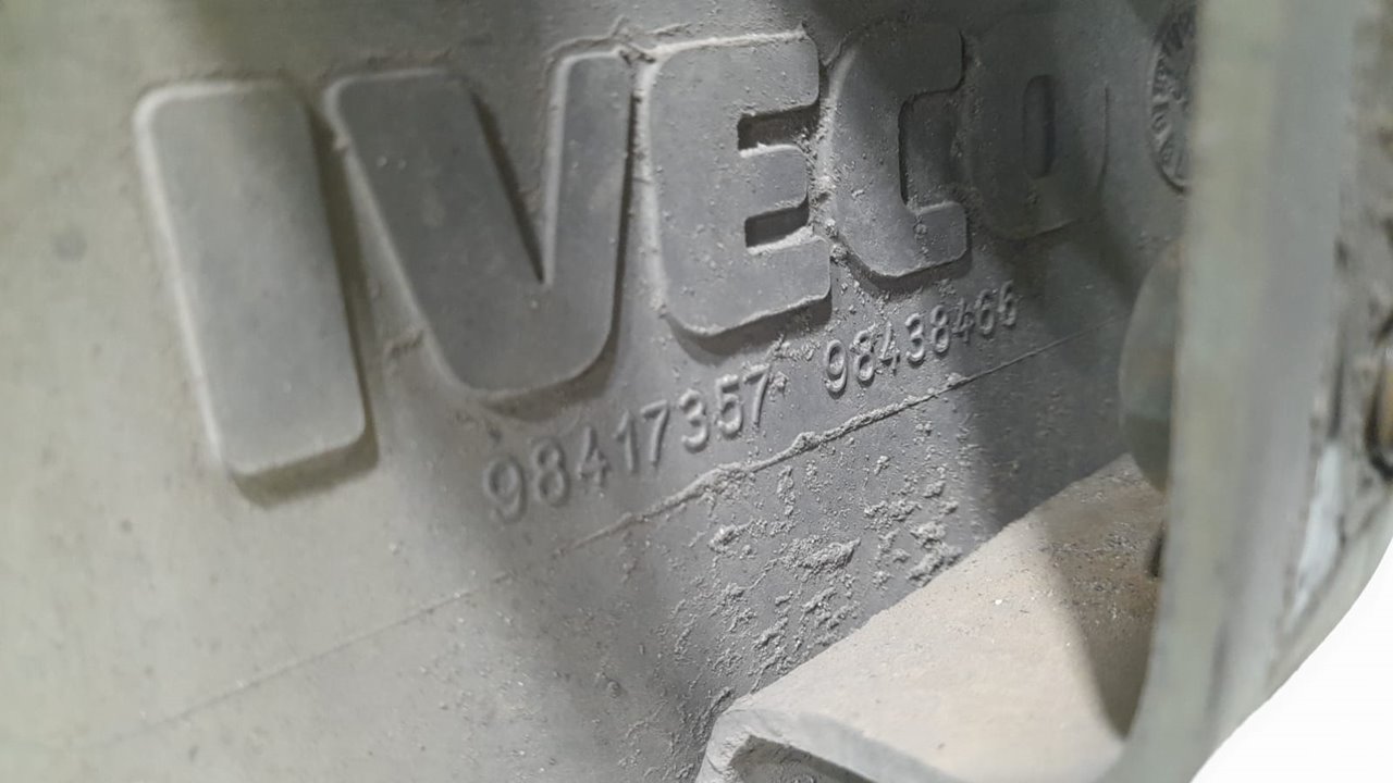 ESTRIBO DERECHO IVECO EUROTECH CURSOR (MH) FSA   (440 E 35) Larga distancia
