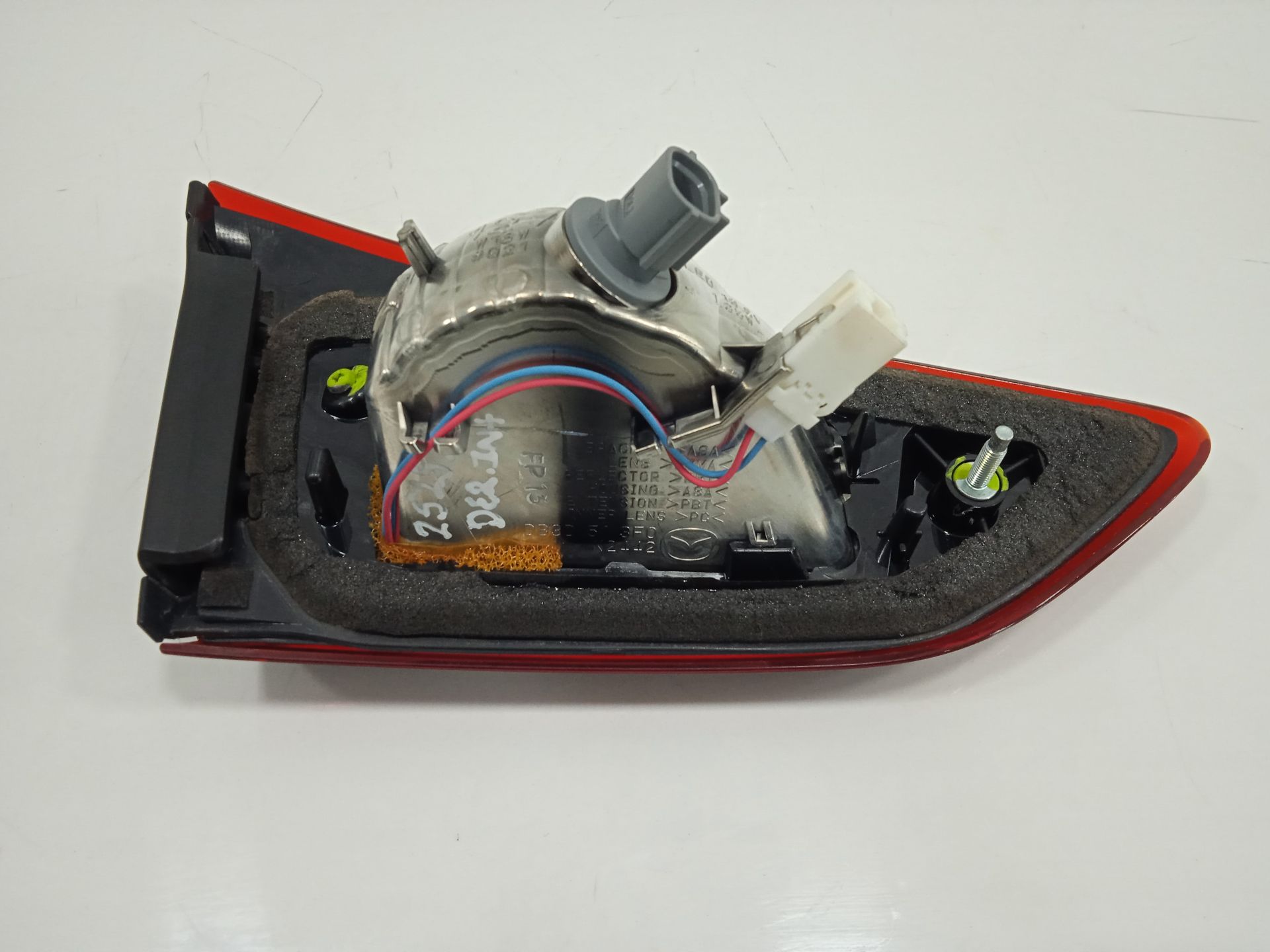 PILOTO INTERIOR TRASERO DERECHO MAZDA CX-3 Center-Line