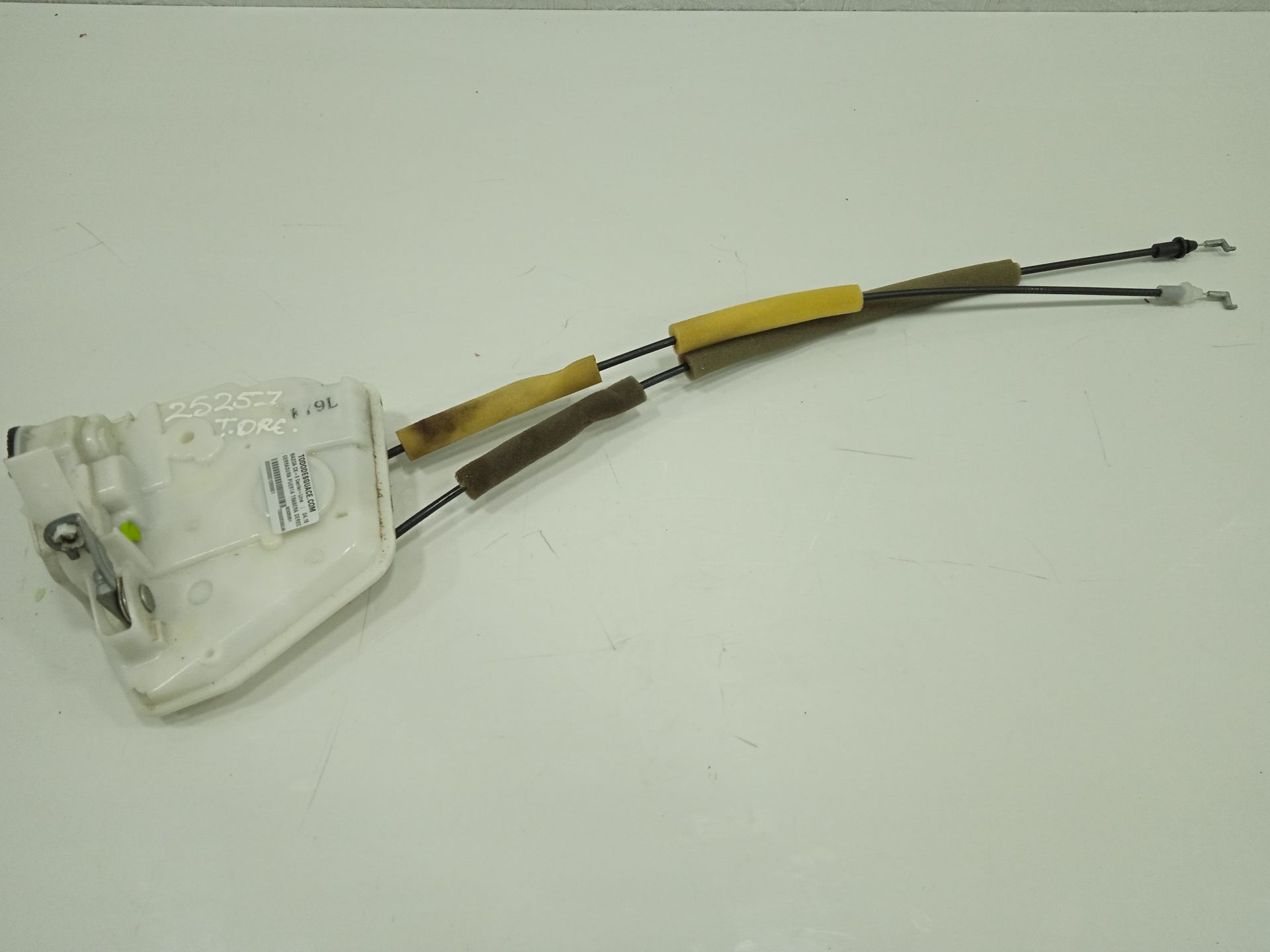 CERRADURA PUERTA TRASERA DERECHA MAZDA CX-3 Center-Line