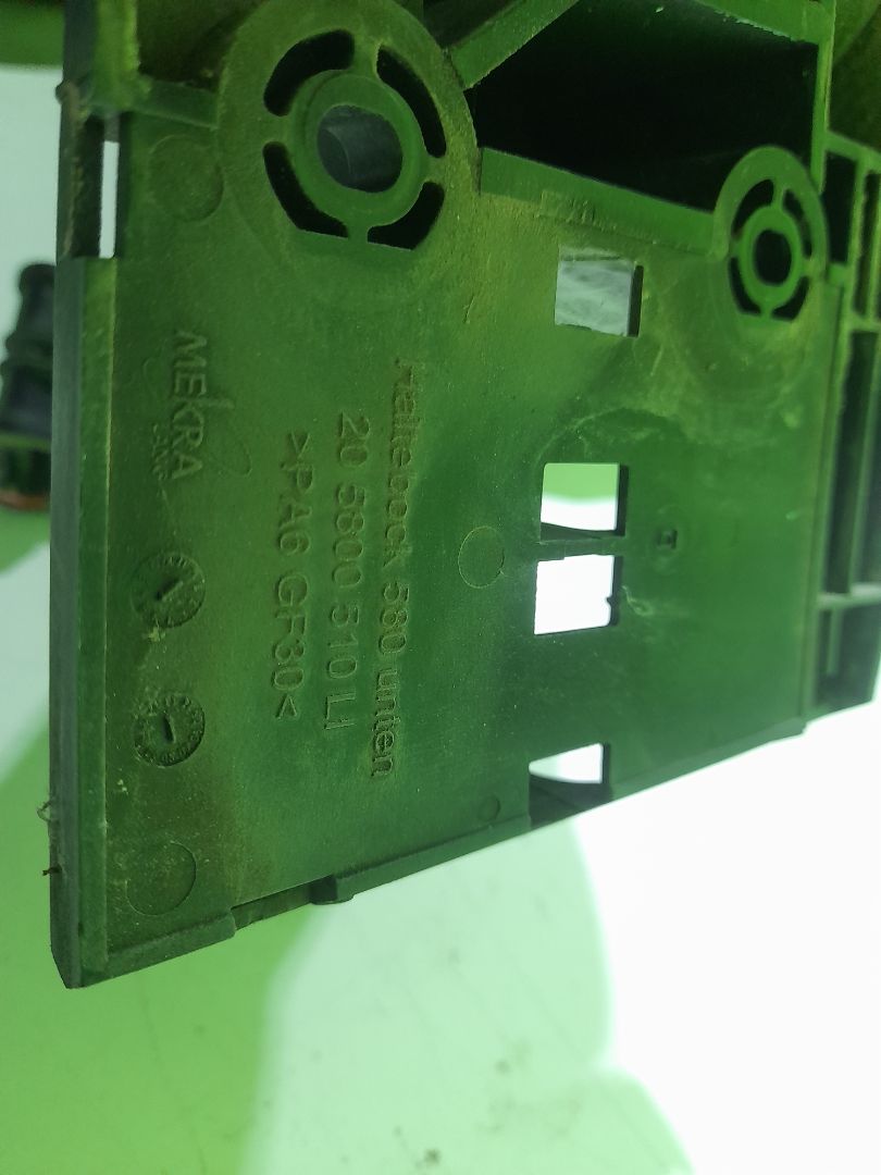 RETROVISOR IZQUIERDO MAN TGX 18.XXX *