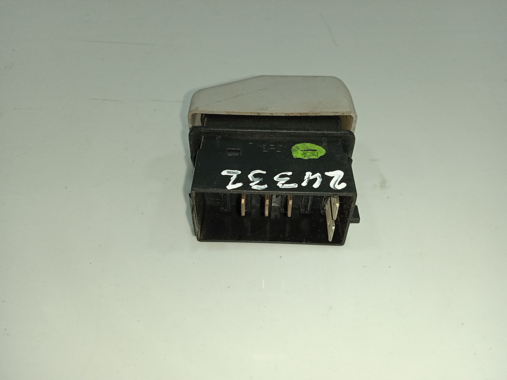 INTERRUPTOR IVECO STRALIS (AS) FSA T / FP LT  4X2 Gran espacio