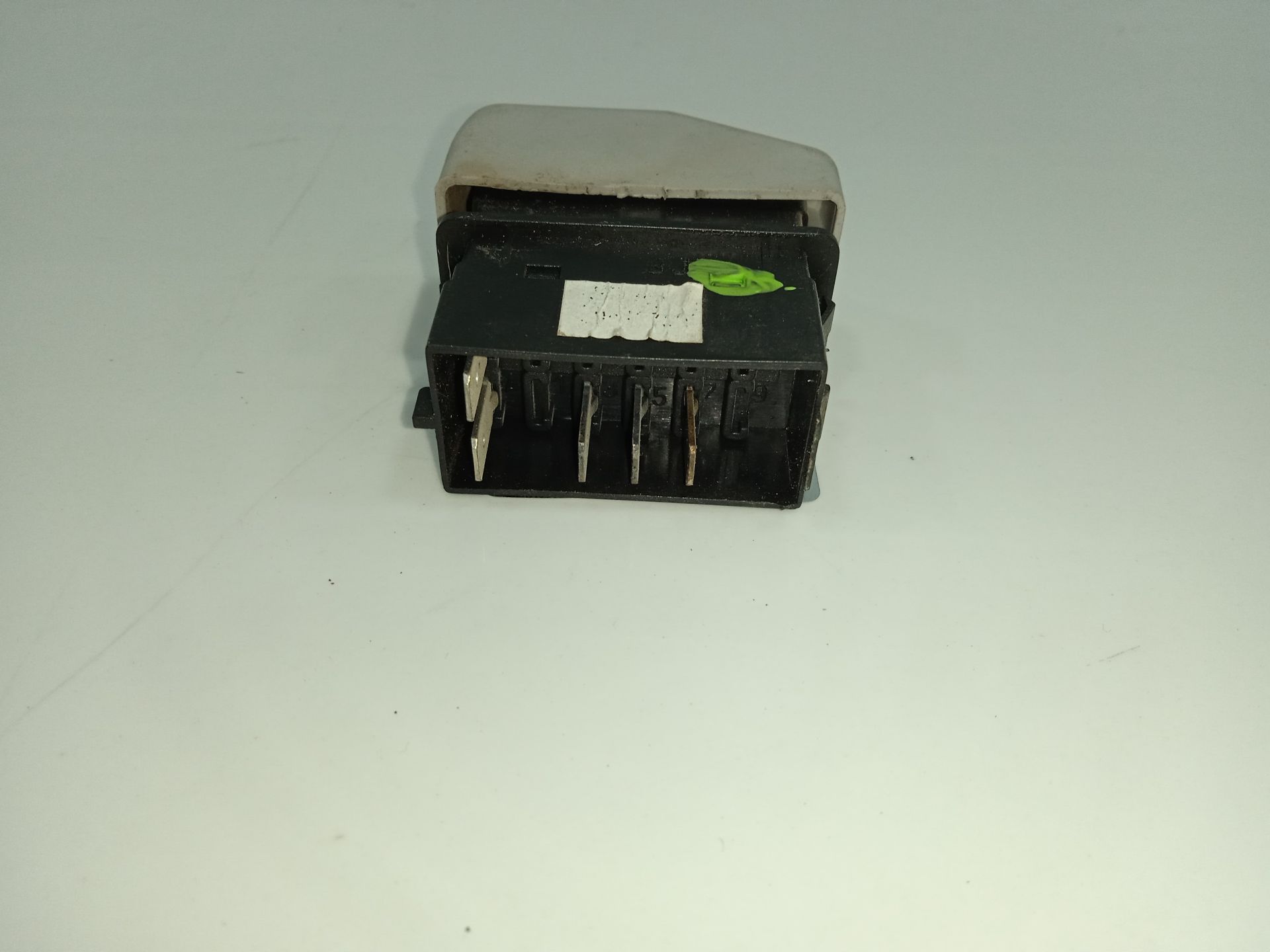 INTERRUPTOR IVECO STRALIS (AS) FSA T / FP LT  4X2 Gran espacio