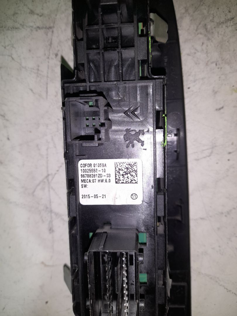 MANDO ELEVALUNAS DELANTERO IZQUIERDO CITROEN C4 PICASSO Attraction