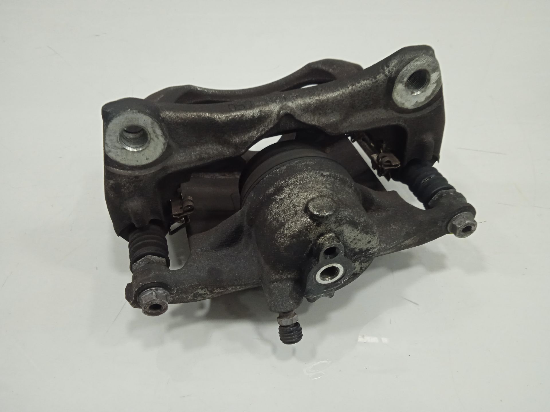 PINZA DE FRENO DELANTERA DERECHA MAZDA CX-3 Center-Line