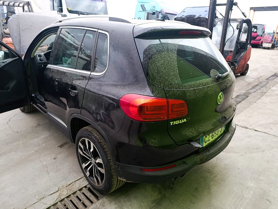 VOLKSWAGEN TIGUAN (5N2) Country 4Motion BlueMotion Motor 2,0 Ltr. - 103 kW TDI