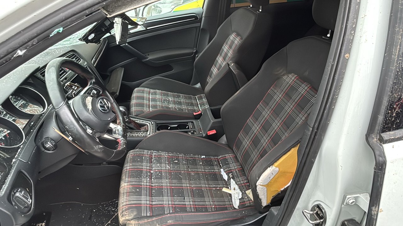 VOLKSWAGEN GOLF VII LIM. GTI BlueMotion Motor 2,0 Ltr. - 162 kW TSI