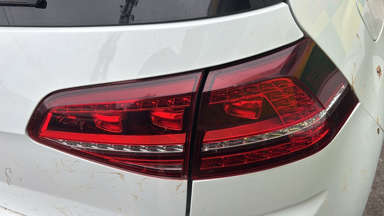 VOLKSWAGEN GOLF VII LIM. GTI BlueMotion Motor 2,0 Ltr. - 162 kW TSI