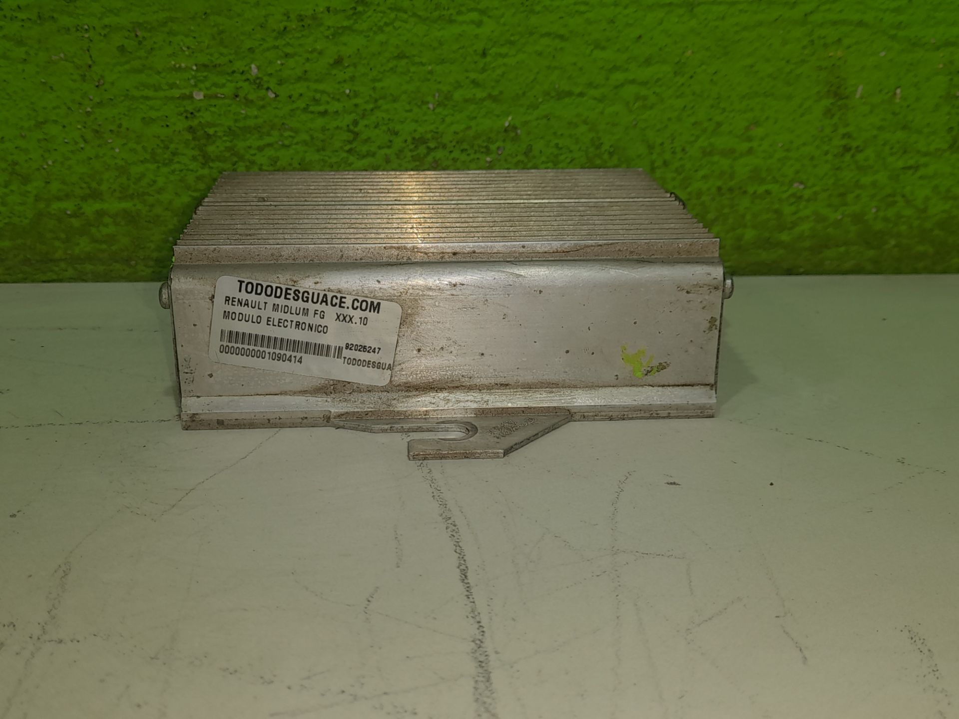 MODULO ELECTRONICO RENAULT MIDLUM FG   XXX.10                   E4 Cabina doble