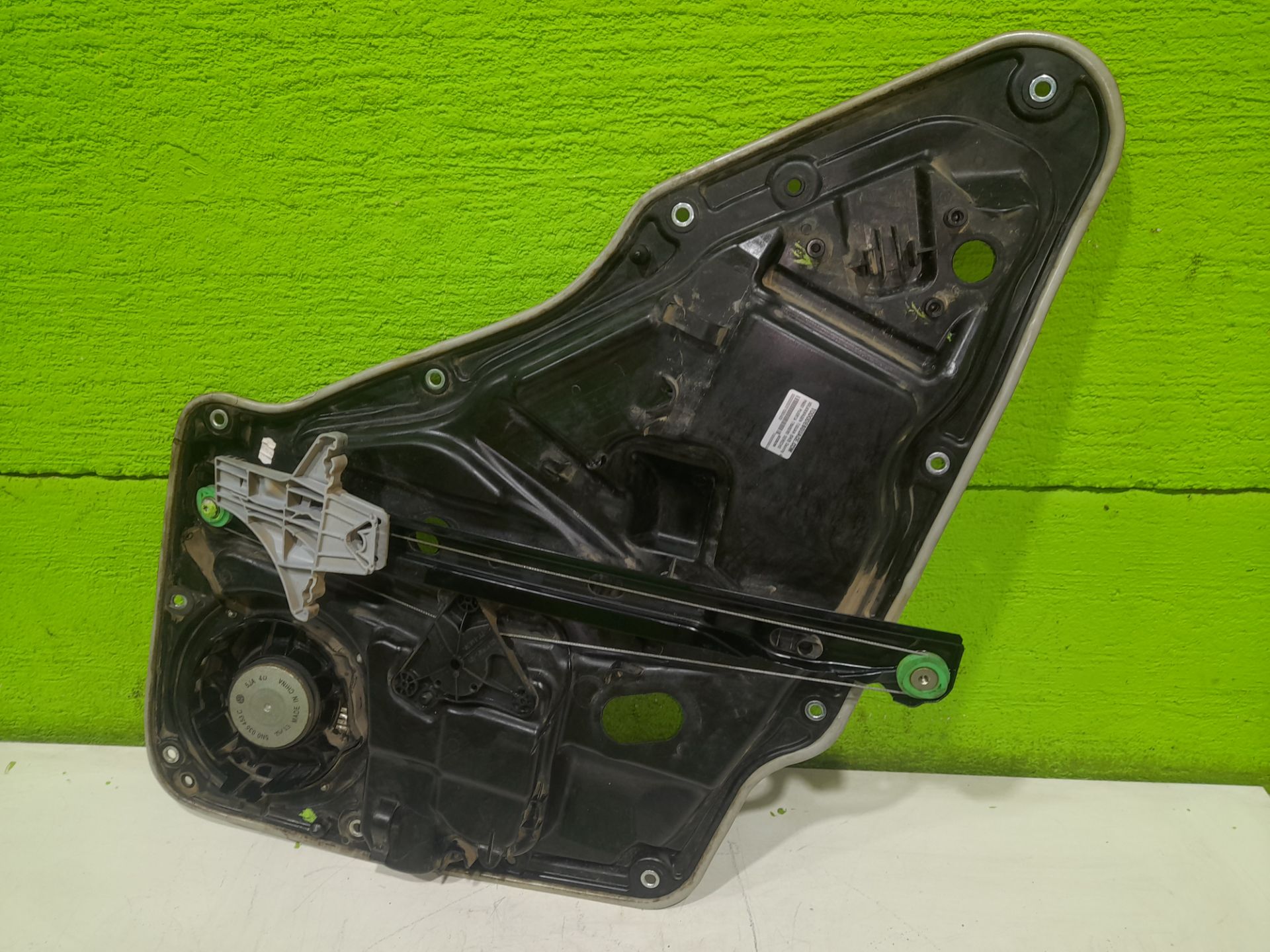 PAÑO PUERTA TRASERO DERECHO VOLKSWAGEN TIGUAN (5N2) Country 4Motion BlueMotion