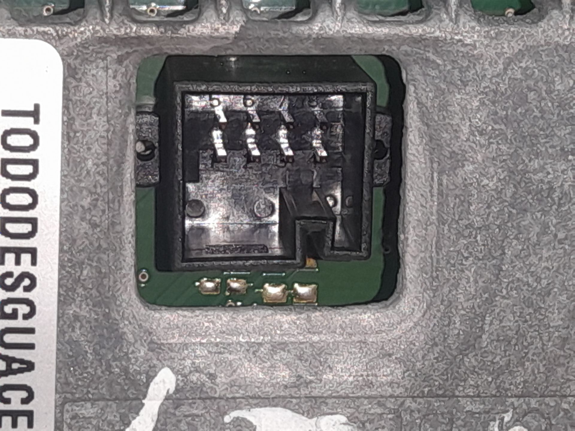 PANTALLA MULTIFUNCION MERCEDES-BENZ CLASE E (W212) FAMILIAR 220 CDI BlueEfficiency (212.202)