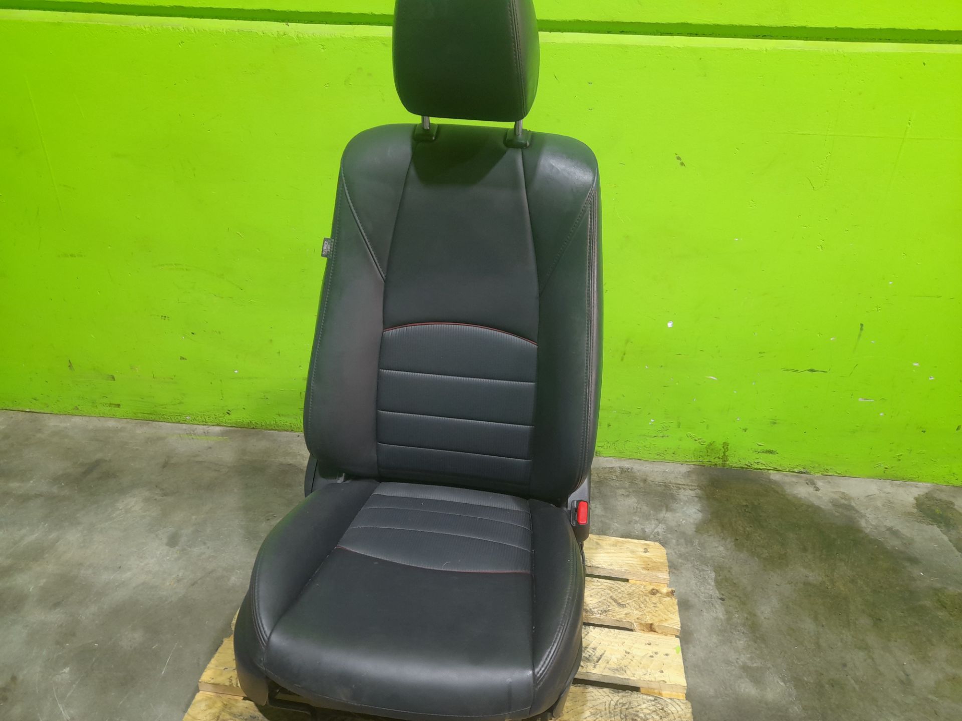 ASIENTO DELANTERO DERECHO MAZDA CX-3 Center-Line