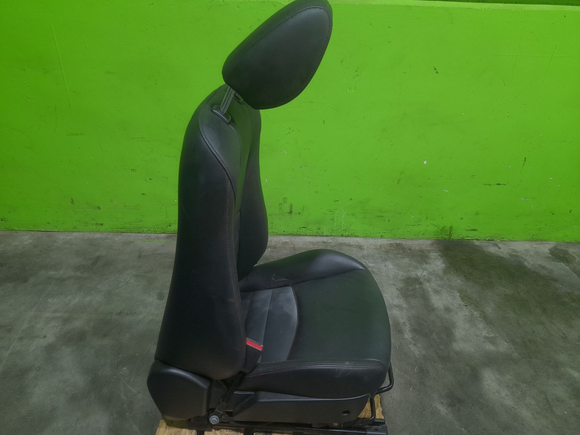 ASIENTO DELANTERO IZQUIERDO MAZDA CX-3 Center-Line