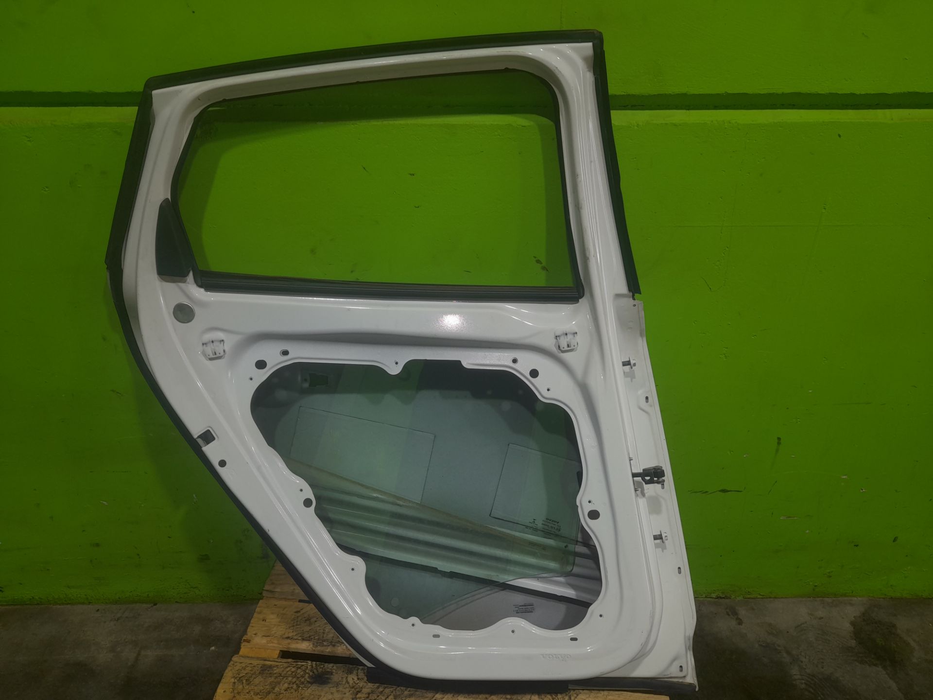 PUERTA TRASERA IZQUIERDA VOLVO V40 CROSS COUNTRY (2012-0) Basis