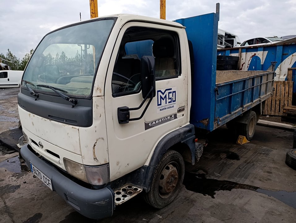 NISSAN CABSTAR E Cabina doble Cabina doble Motor 3,0 Ltr. - 88 kW Diesel
