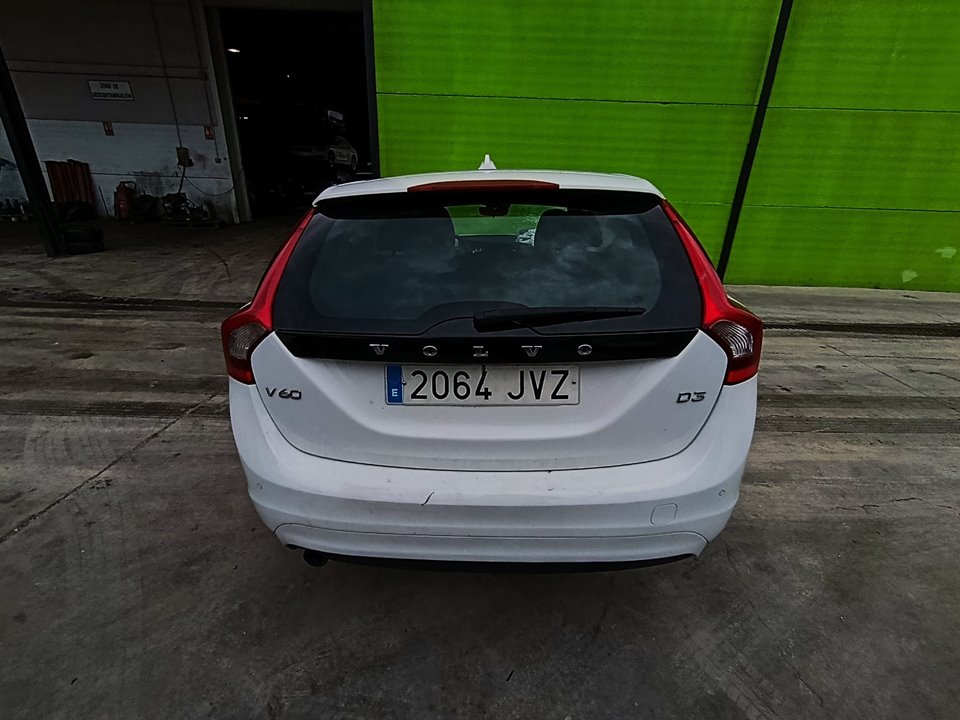 VOLVO V60 KOMBI Kinetic Motor 2,0 Ltr. - 110 kW Diesel CAT