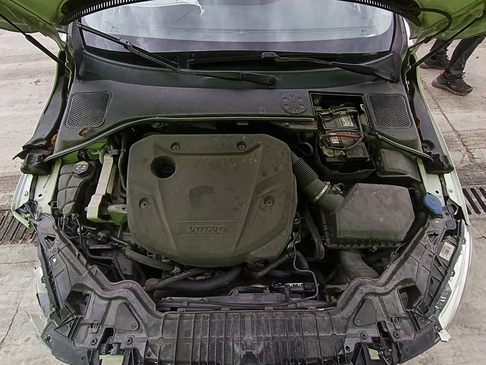 VOLVO V60 KOMBI Kinetic Motor 2,0 Ltr. - 110 kW Diesel CAT