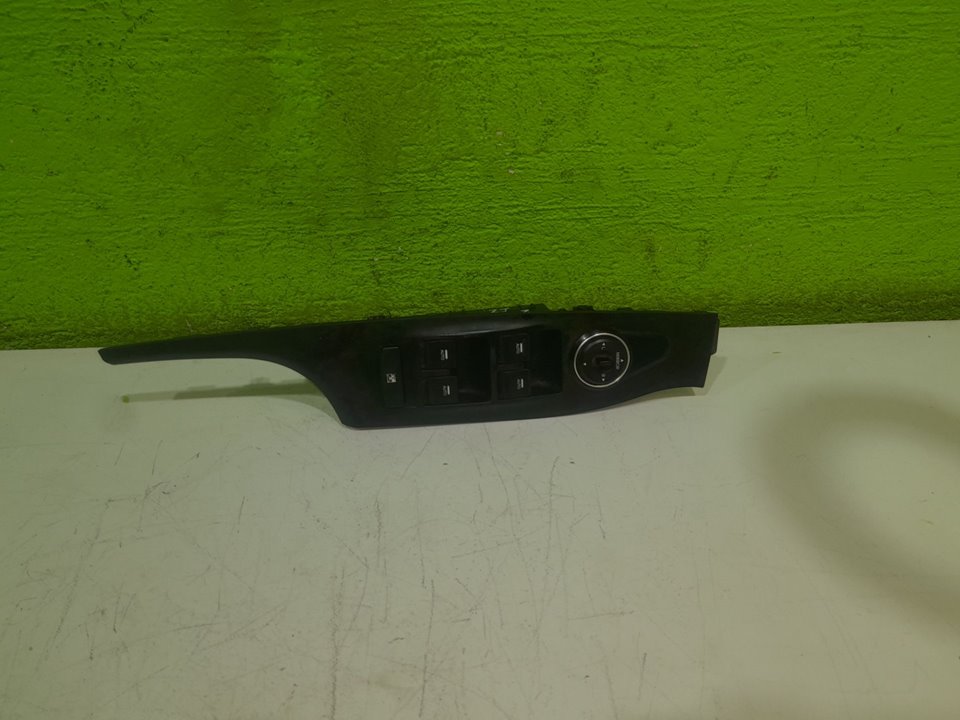 MANDO ELEVALUNAS DELANTERO IZQUIERDO HYUNDAI I40 GL BLUEDRIVE CITY / BLUEDRIVE CITY