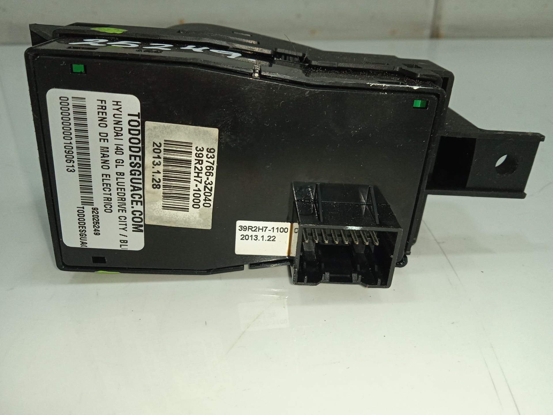 FRENO DE MANO ELECTRICO HYUNDAI I40 GL BLUEDRIVE CITY / BLUEDRIVE CITY