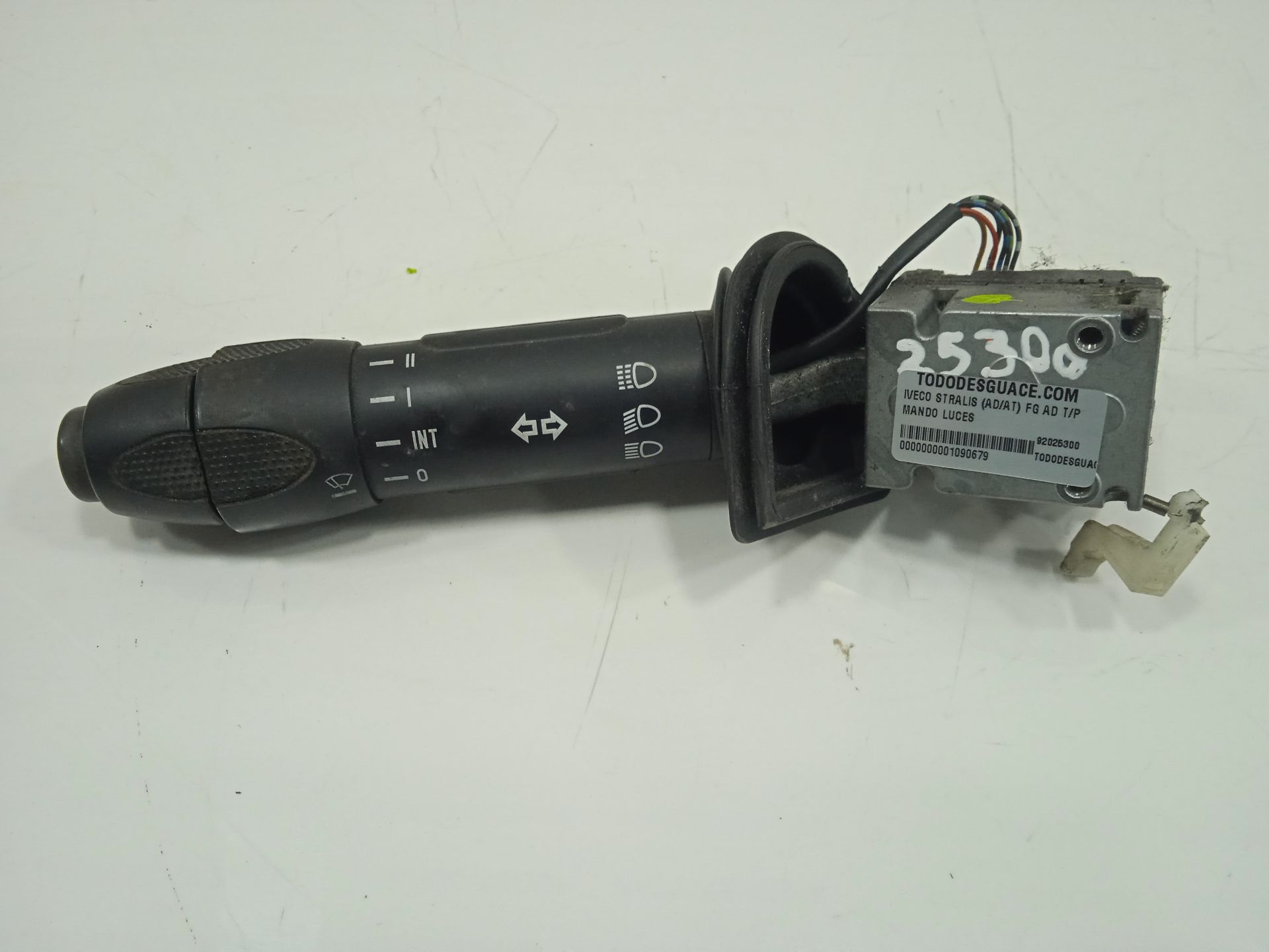 MANDO LUCES IVECO STRALIS (AD/AT) FG AD T/P                    4x2 Tráfico urbano