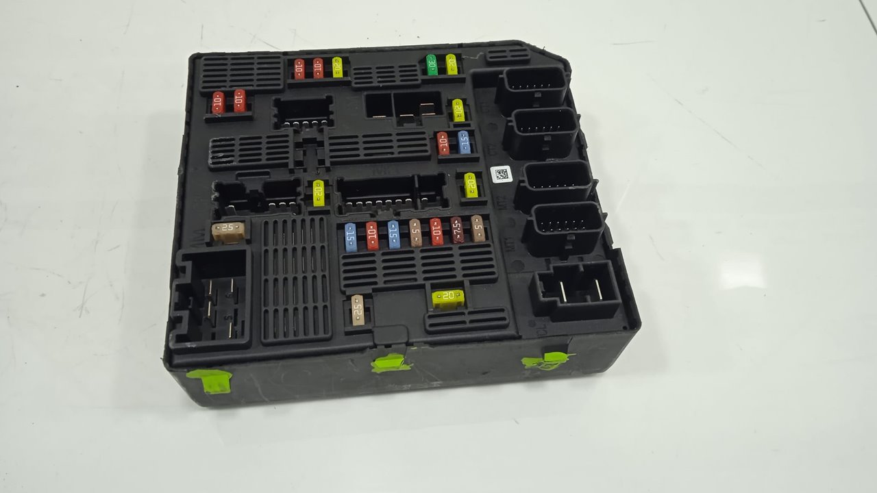 CAJA RELES / FUSIBLES RENAULT MEGANE GR SCENIC JZ0B