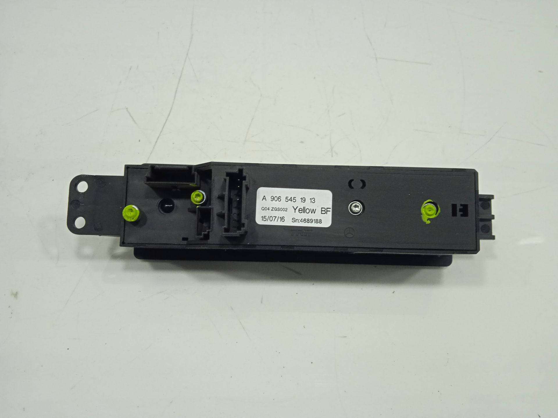 MANDO ELEVALUNAS DELANTERO DERECHO MERCEDES-BENZ SPRINTERII CAJA CERRADA (DESDE 01.06) 210/211/213/214/216 CDI (906.611/613)