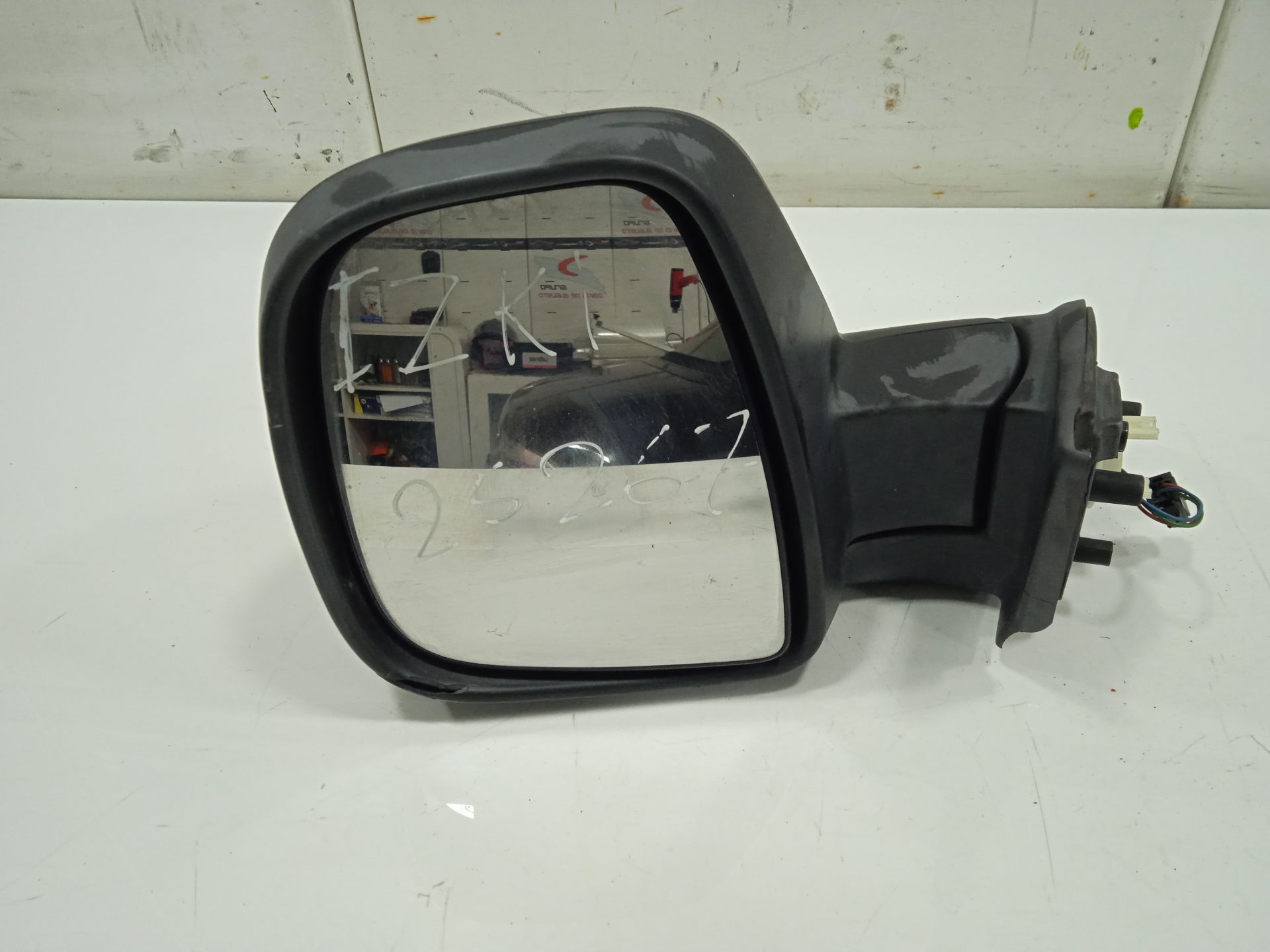 RETROVISOR IZQUIERDO PEUGEOT PARTNER KASTEN Confort L1