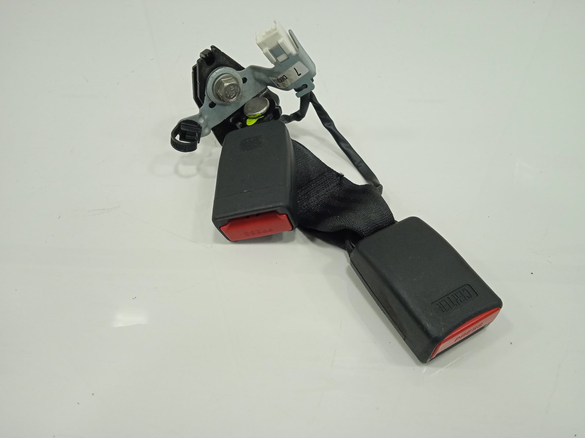 ANCLAJE CINTURON TRASERO CENTRAL MAZDA CX-3 Center-Line