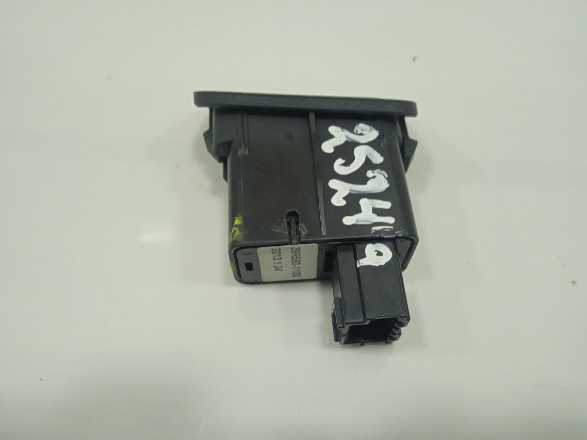 INTERRUPTOR HYUNDAI I40 GL BLUEDRIVE CITY / BLUEDRIVE CITY
