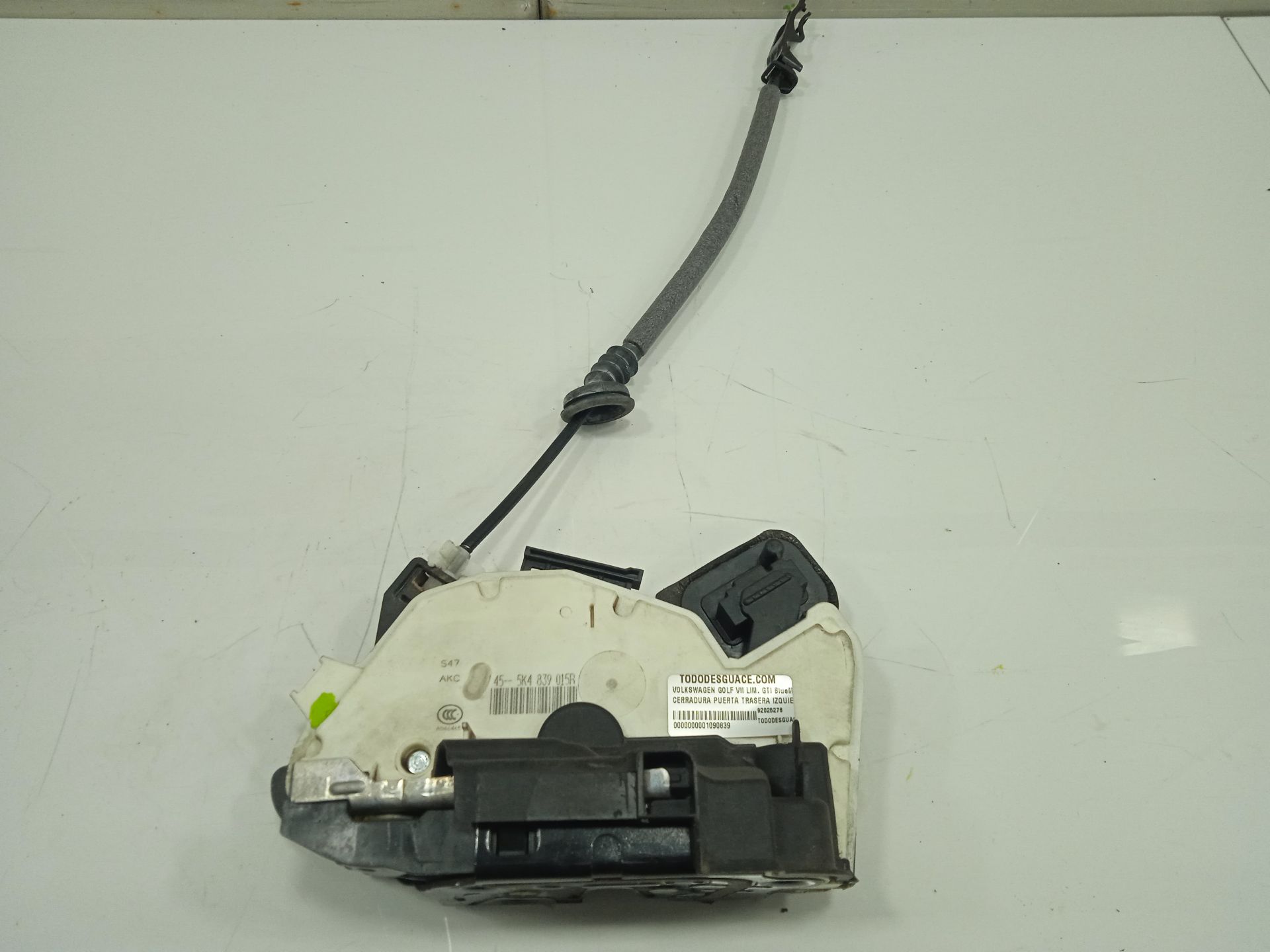 CERRADURA PUERTA TRASERA IZQUIERDA VOLKSWAGEN GOLF VII LIM. GTI BlueMotion