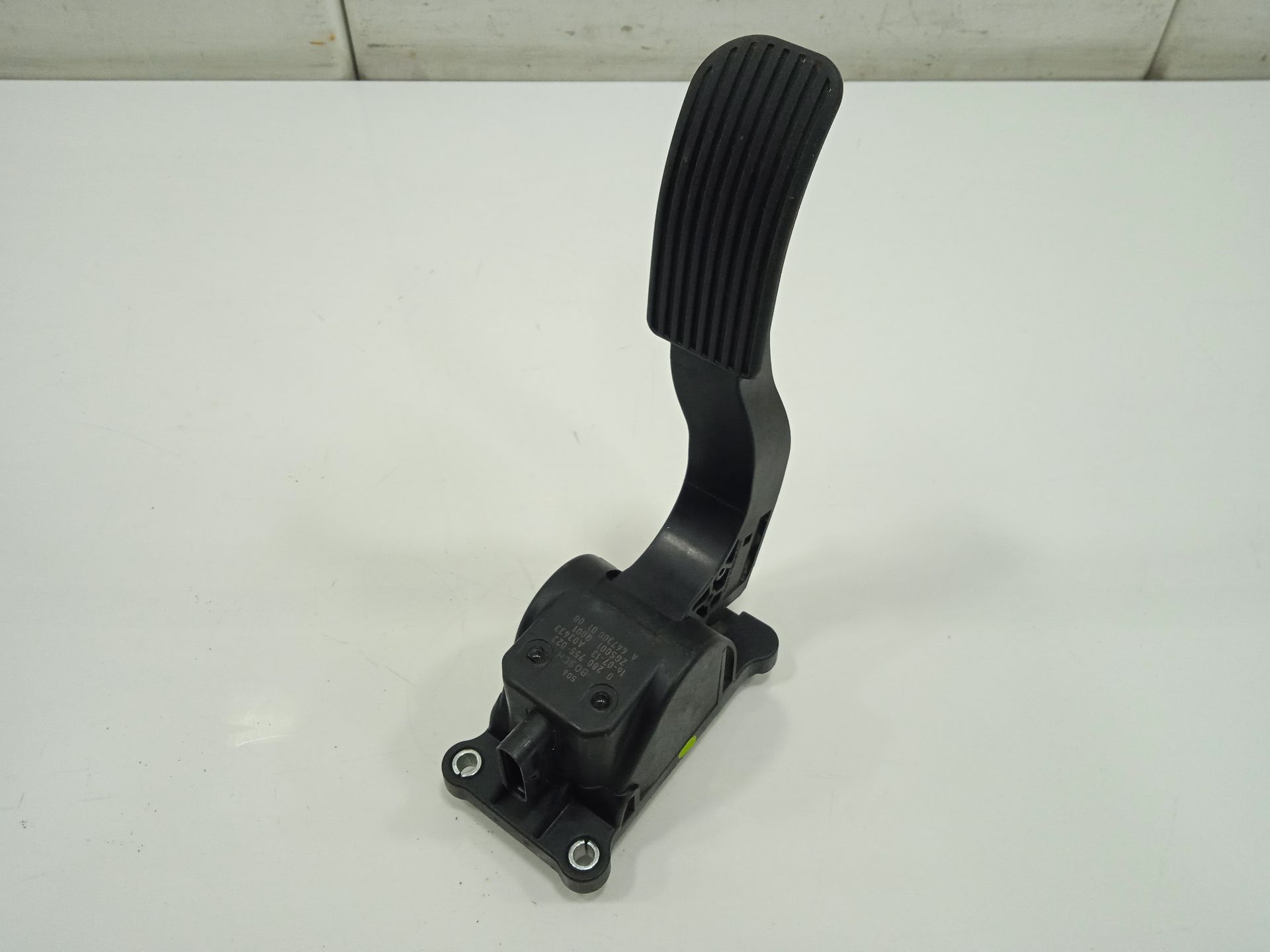 POTENCIOMETRO MERCEDES-BENZ SPRINTERII CAJA CERRADA (DESDE 01.06) 210/211/213/214/216 CDI (906.611/613)