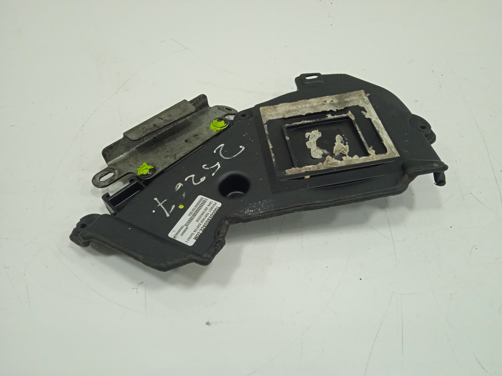 TAPA DISTRIBUCION PEUGEOT PARTNER KASTEN Confort L1