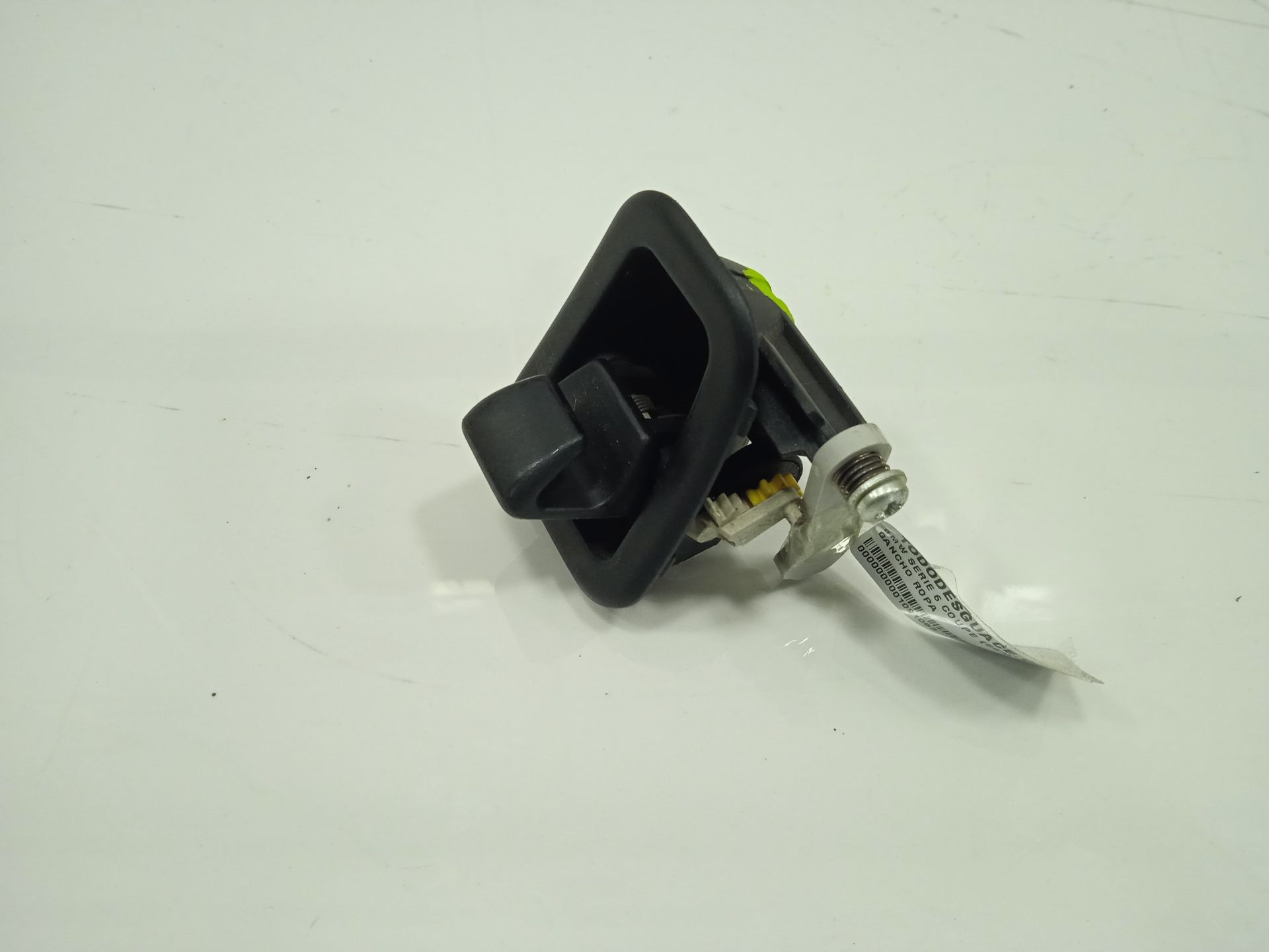 GANCHO ROPA BMW SERIE 6 COUPE (E63) 635d