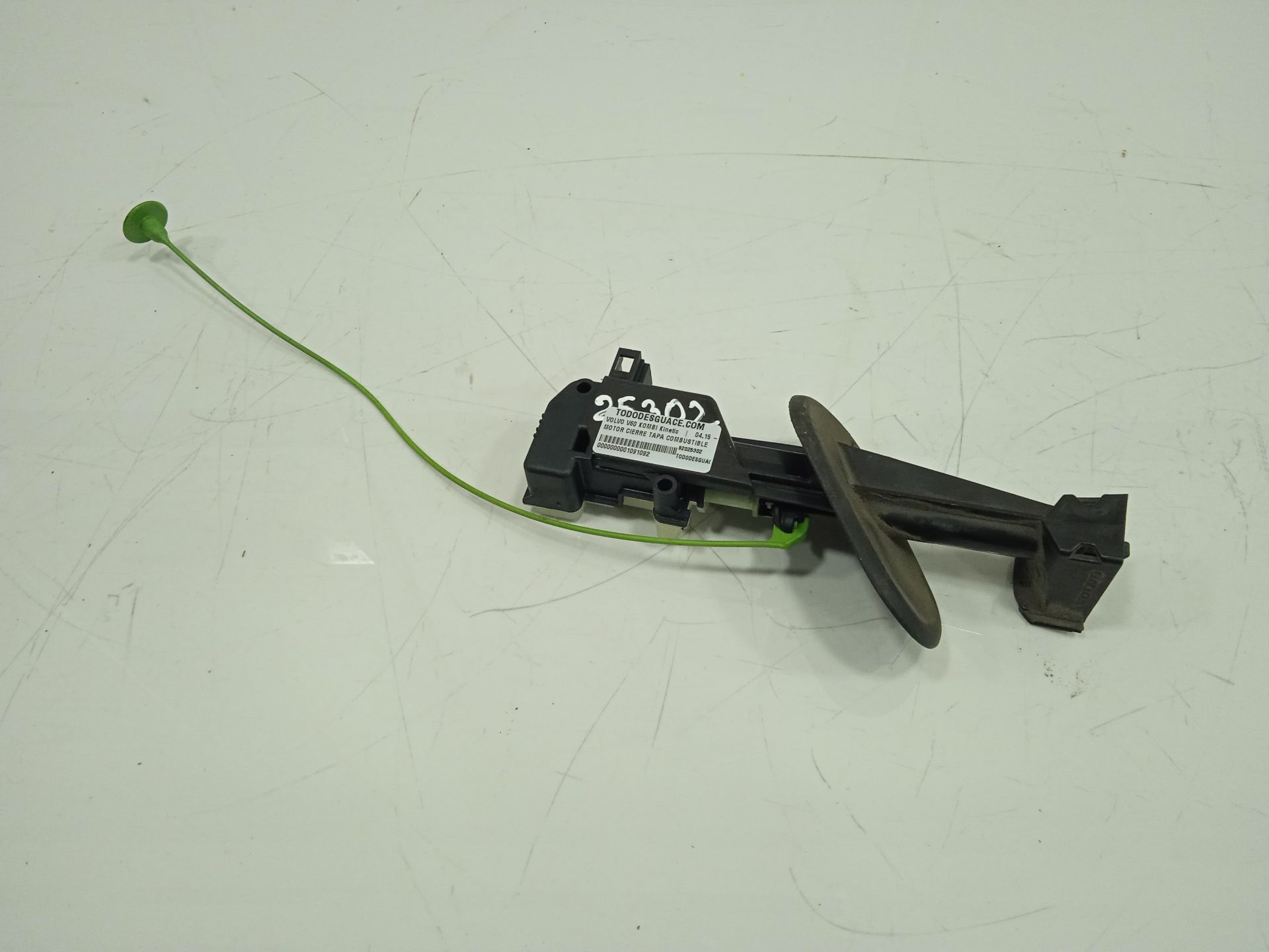 MOTOR CIERRE TAPA COMBUSTIBLE VOLVO V60 KOMBI Kinetic