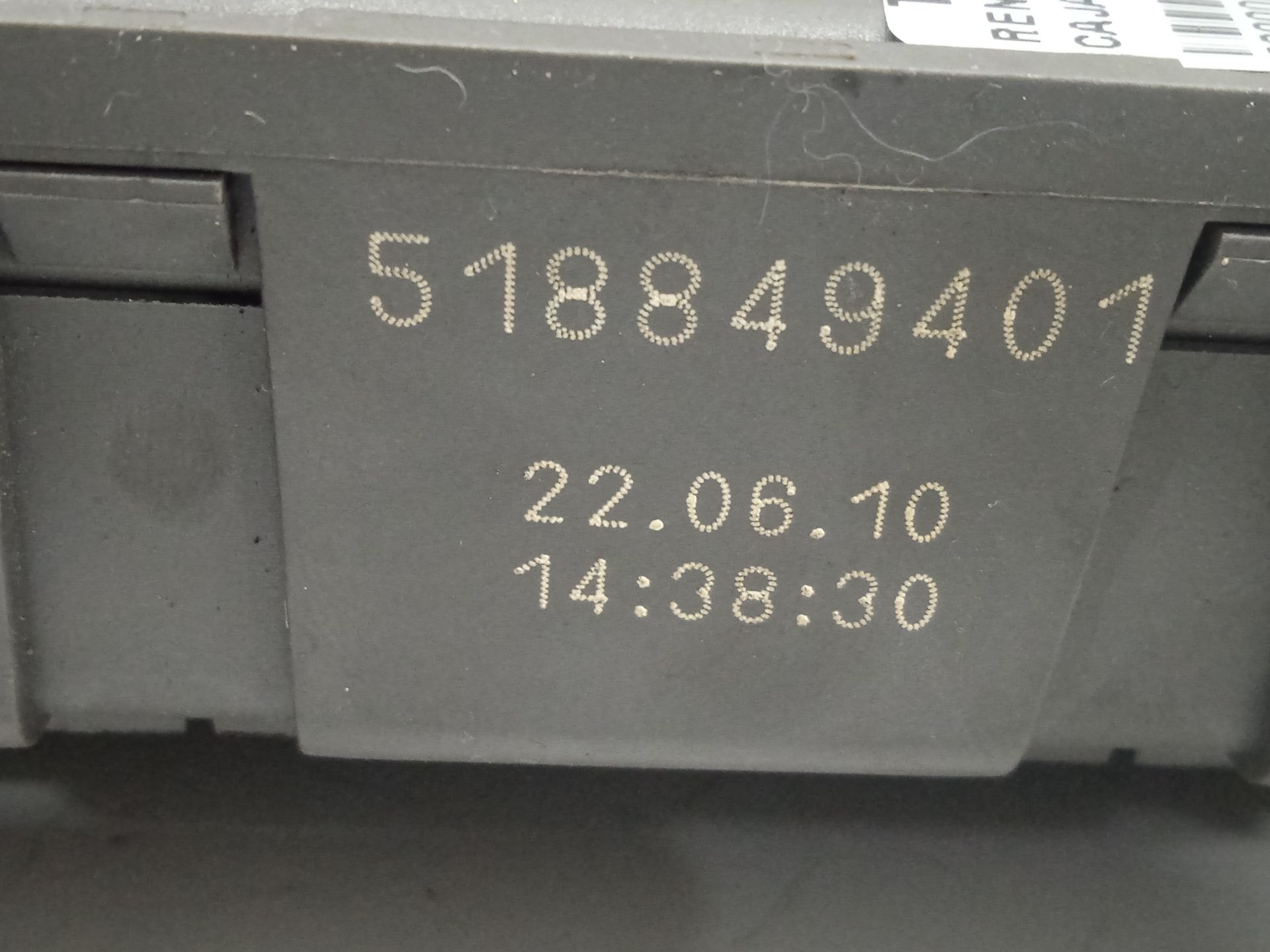 CAJA RELES / FUSIBLES RENAULT PREMIUM ROUTE ->2006 Fg 4x2 Larga distancia