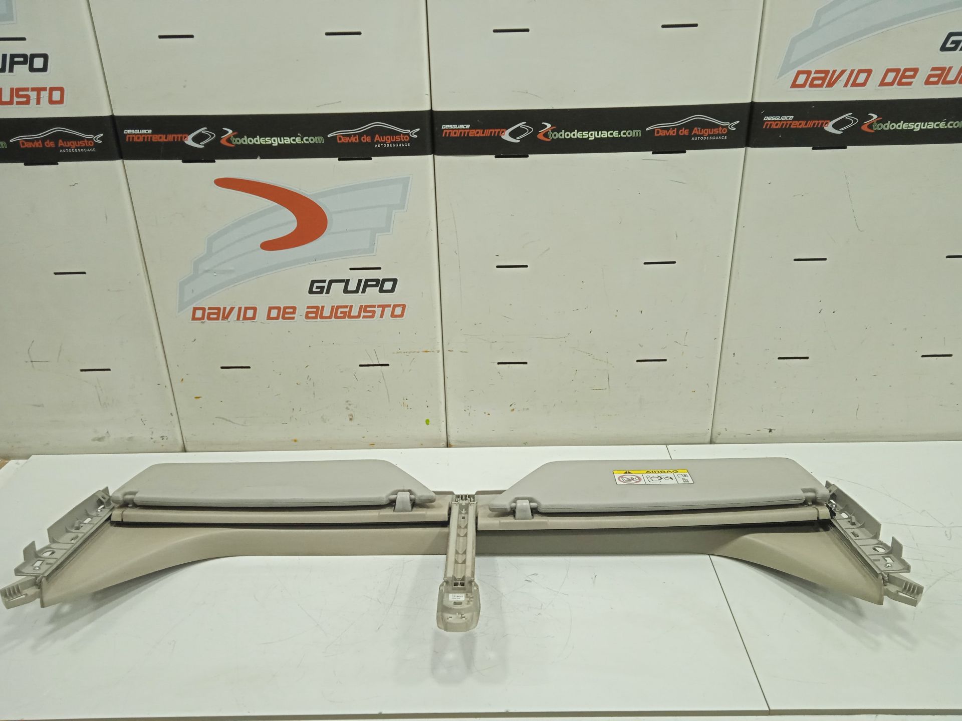 SOPORTE PARASOLES CITROEN C4 PICASSO Attraction