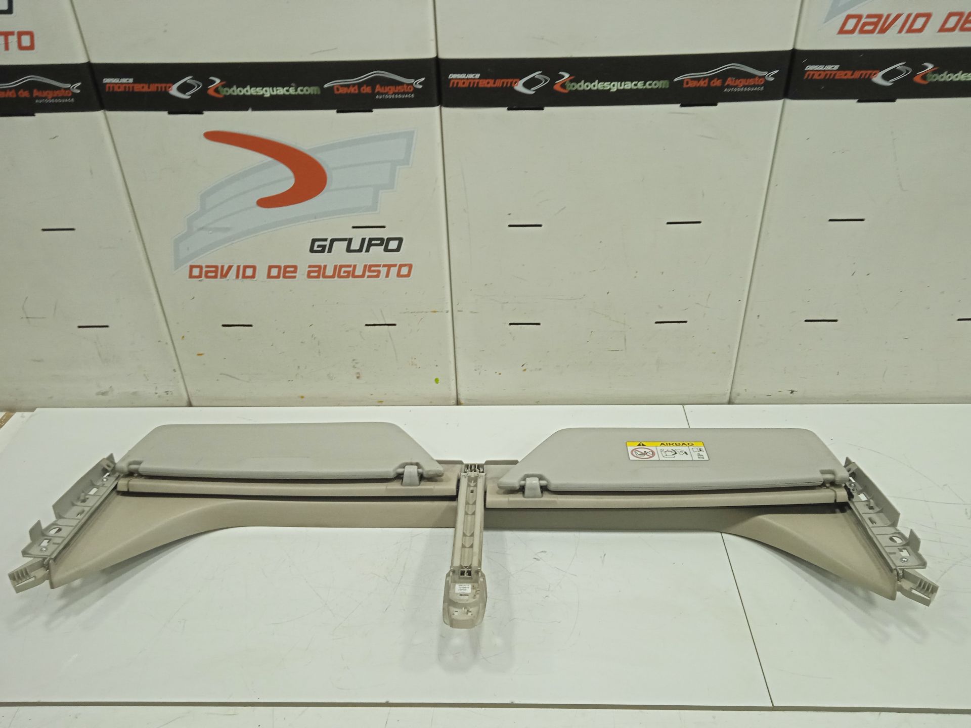 SOPORTE PARASOLES CITROEN C4 PICASSO Attraction
