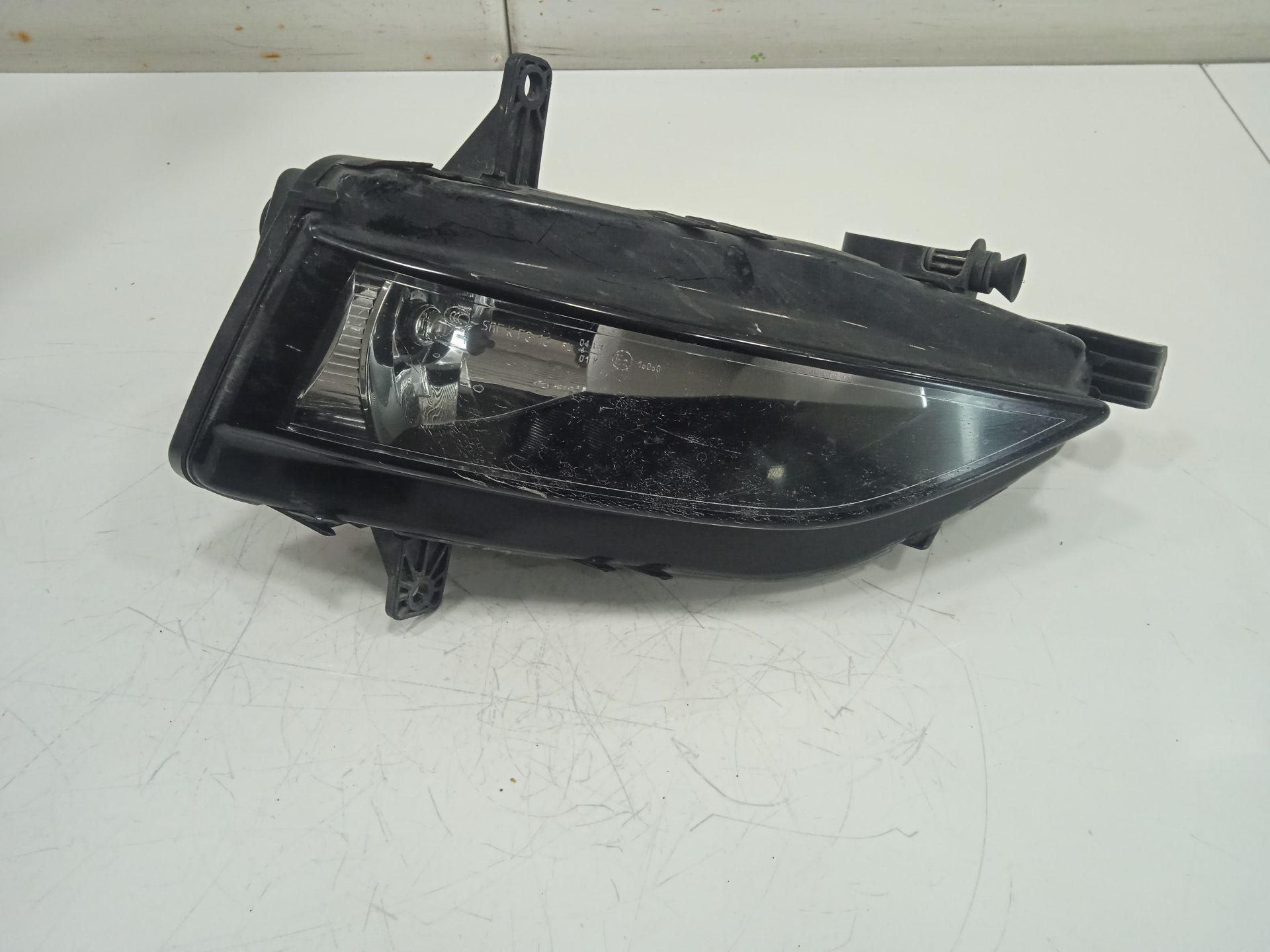 FARO ANTINIEBLA IZQUIERDO VOLKSWAGEN GOLF VII LIM. GTI BlueMotion