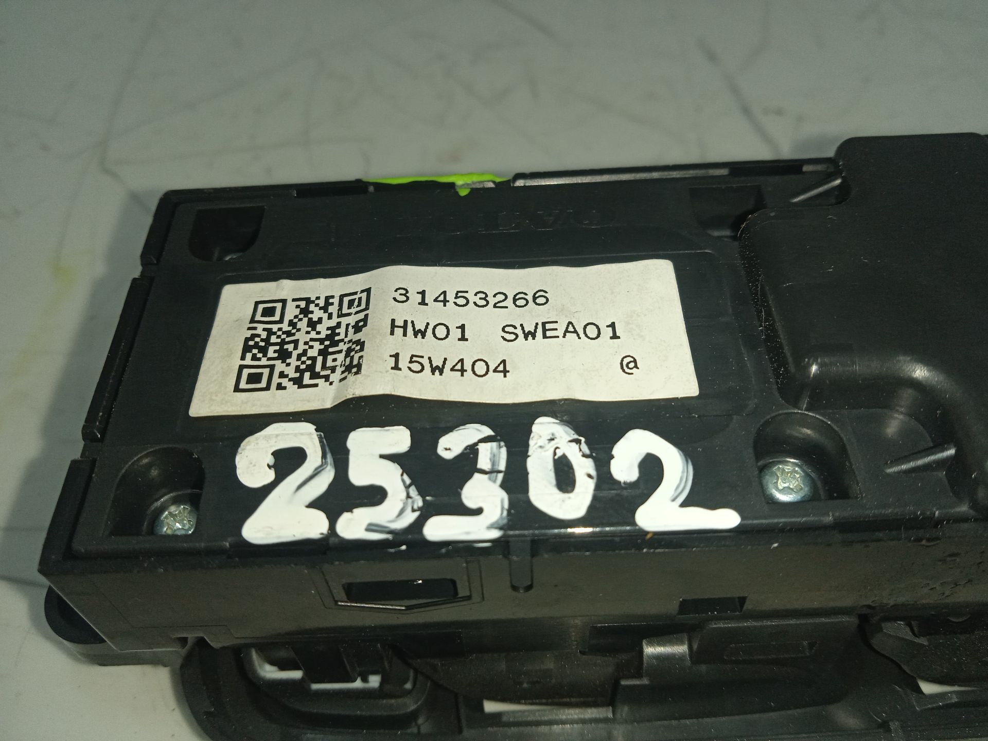 MANDO ELEVALUNAS DELANTERO IZQUIERDO VOLVO V60 KOMBI Kinetic