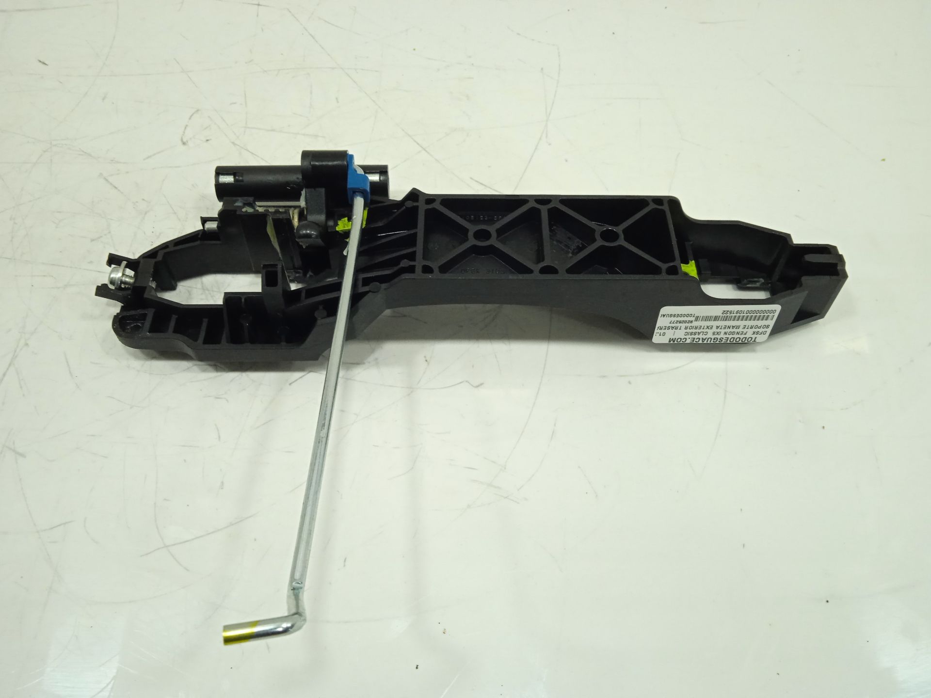 SOPORTE MANETA EXTERIOR TRASERA IZQUIERDA DFSK FENGON IX5 CLASSIC
