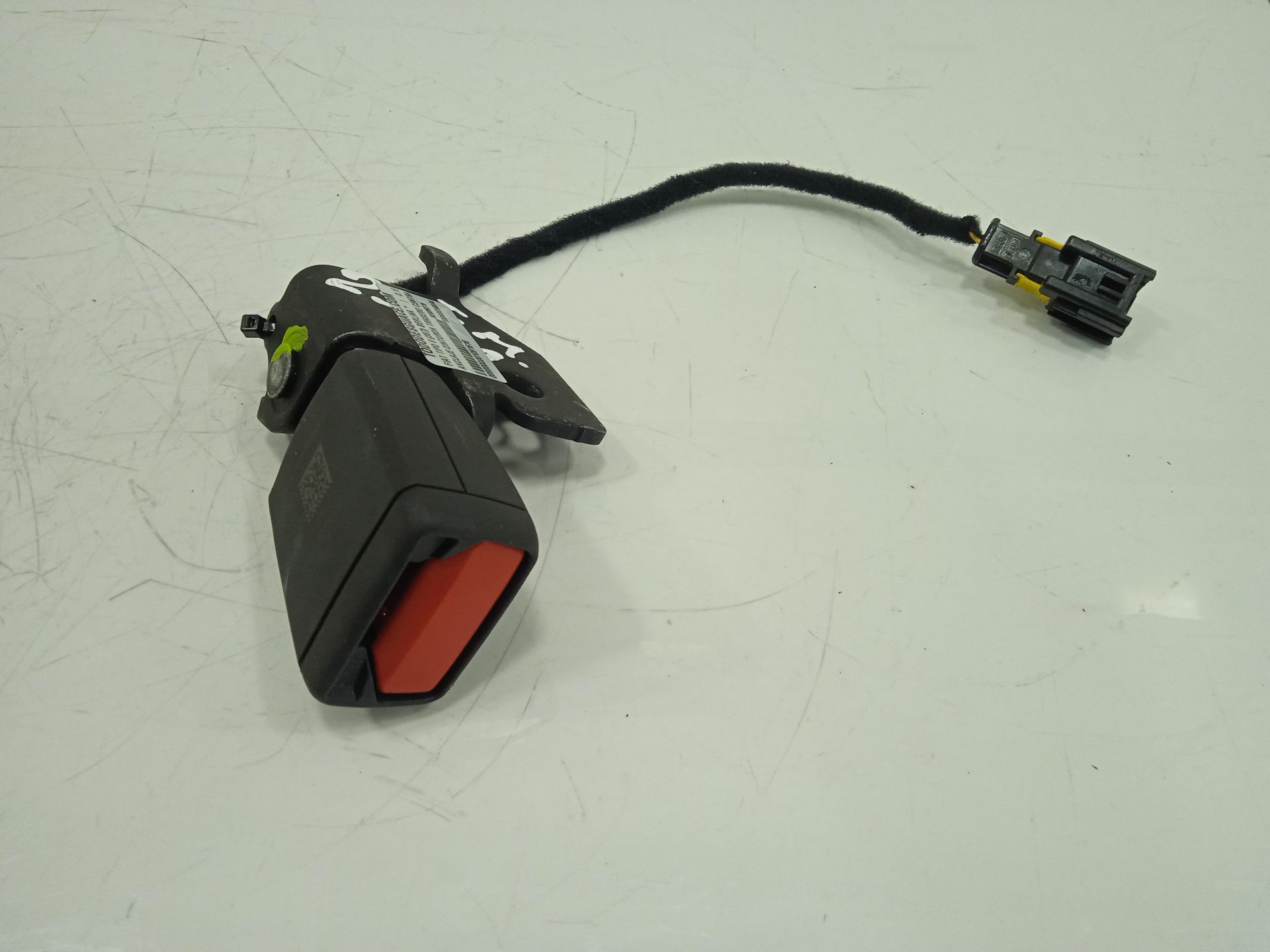 ANCLAJE CINTURON TRASERO CENTRAL FIAT TIPO II (357) BERLINA CITY SPORT
