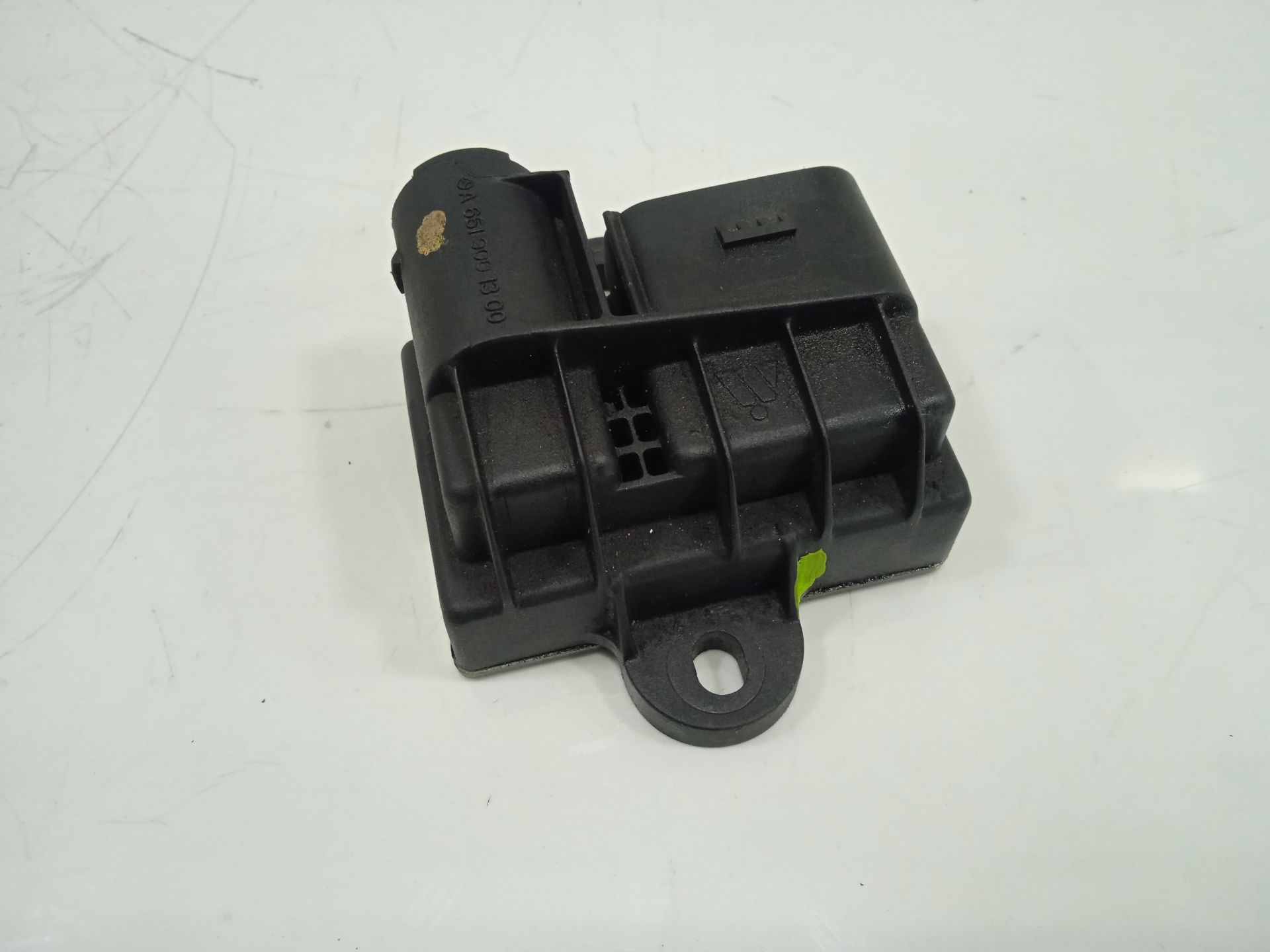 CAJA PRECALENTAMIENTO MERCEDES-BENZ SPRINTER III FURGÓN FWD 311/314 CDI FWD L1 (910.631)