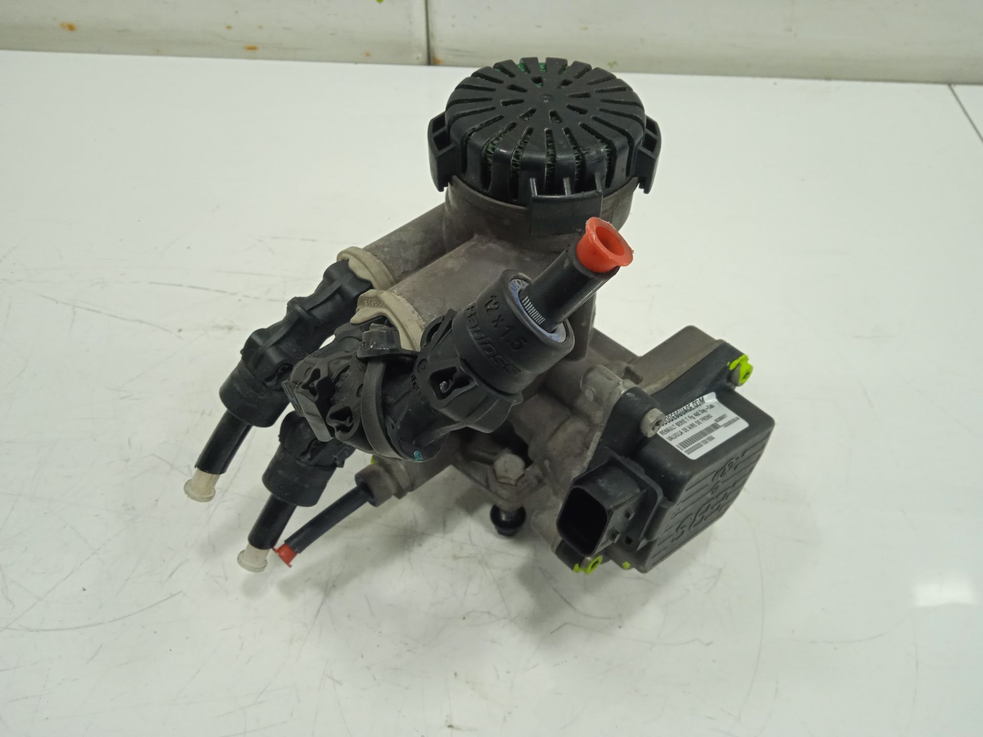 VALVULA DE AIRE DE FRENO RENAULT SERIE T Fg 4x2 Day-Cab