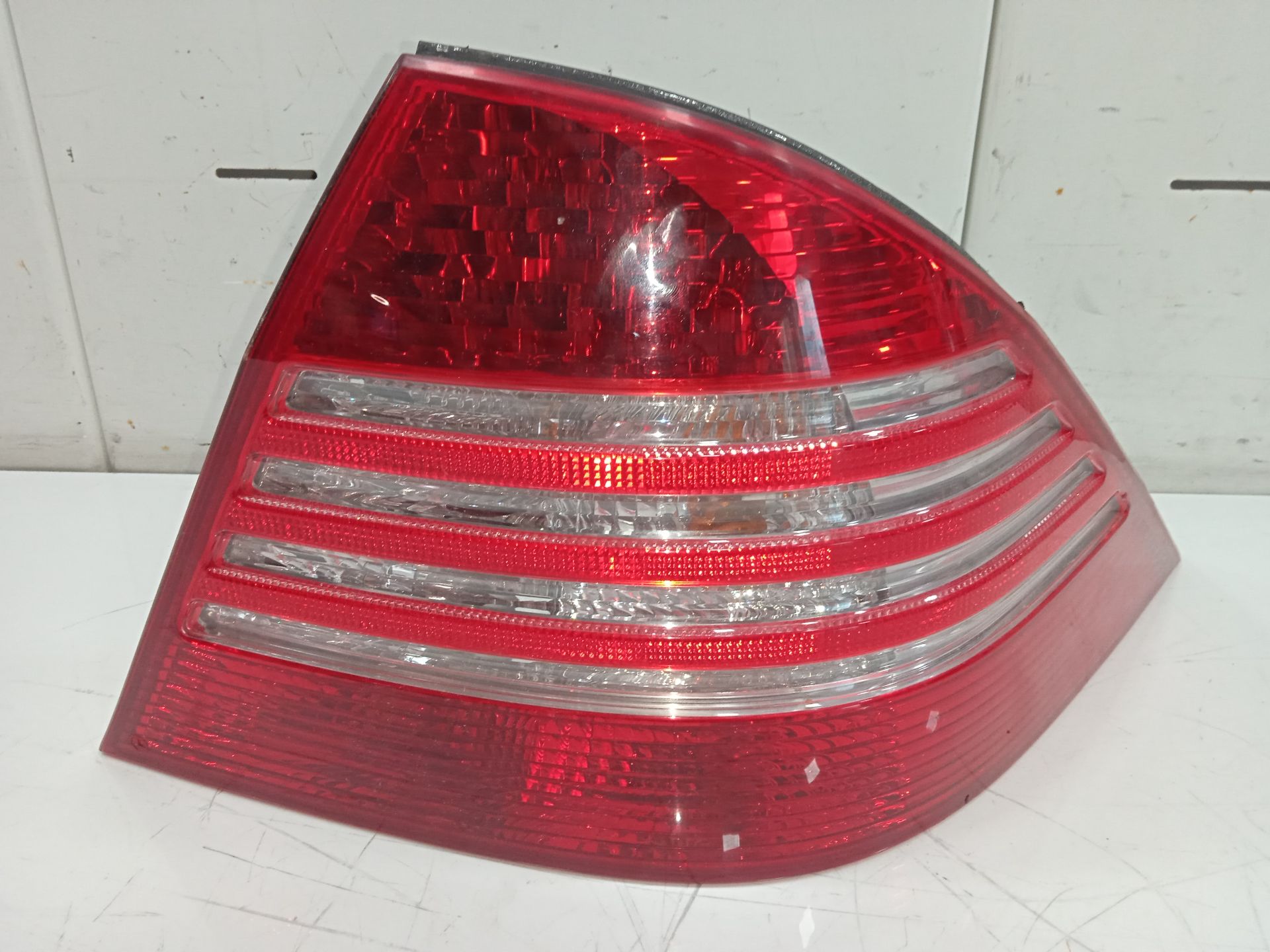 PILOTO TRASERO IZQUIERDO MERCEDES-BENZ CLASE S (W220) BERLINA 320 (220.065)