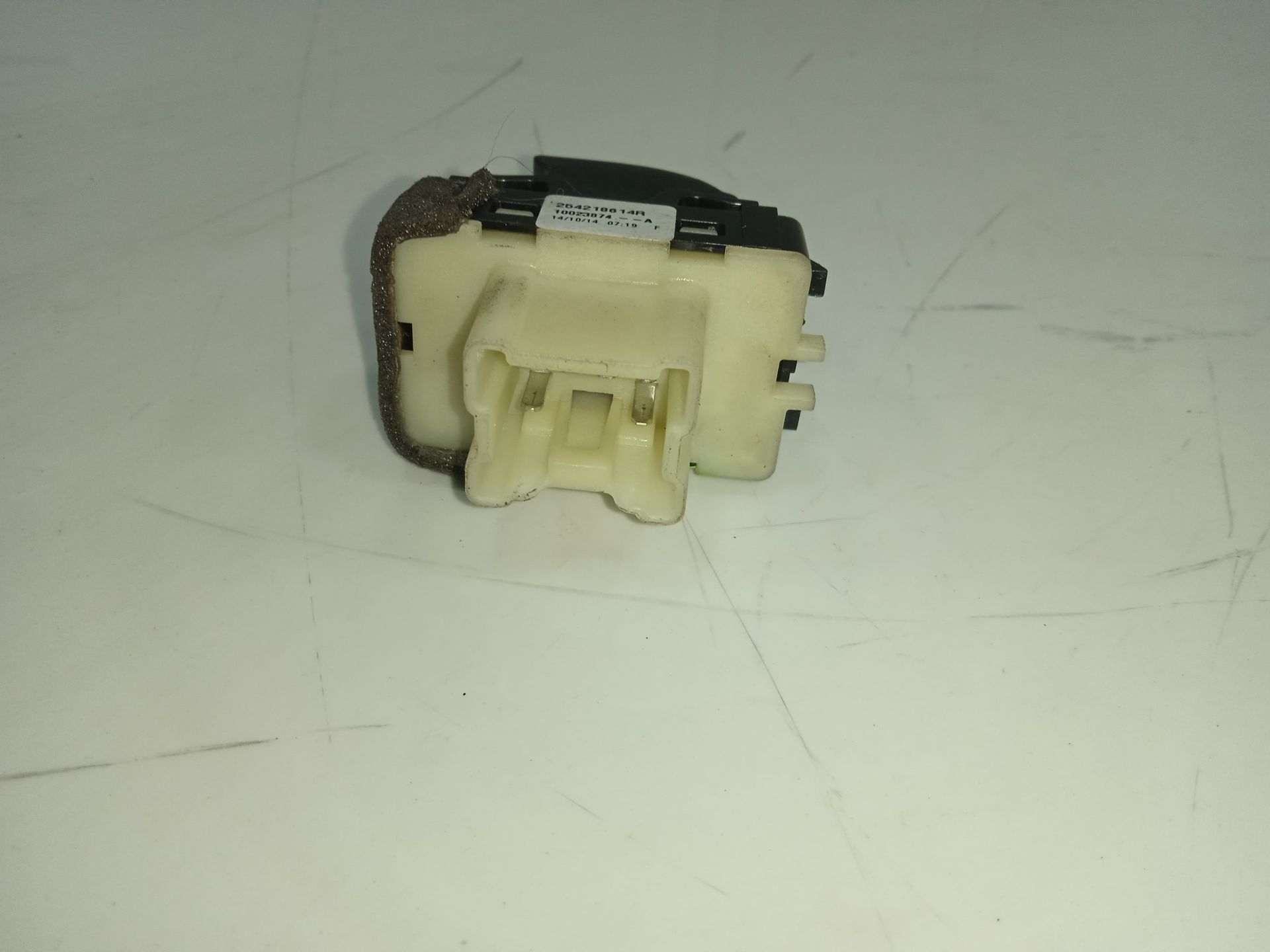 MANDO ELEVALUNAS DELANTERO DERECHO RENAULT ZOE Entry
