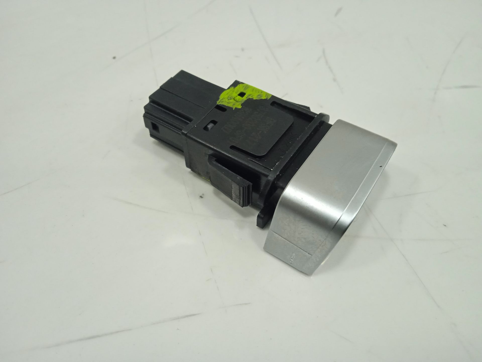 INTERRUPTOR AIRE ACONDICIONADO DFSK FENGON IX5 CLASSIC