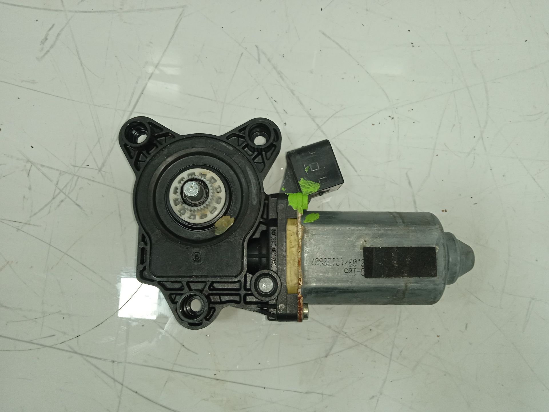 MOTOR ELEVALUNAS DELANTERO IZQUIERDO MERCEDES-BENZ CLASE S (W220) BERLINA 320 (220.065)